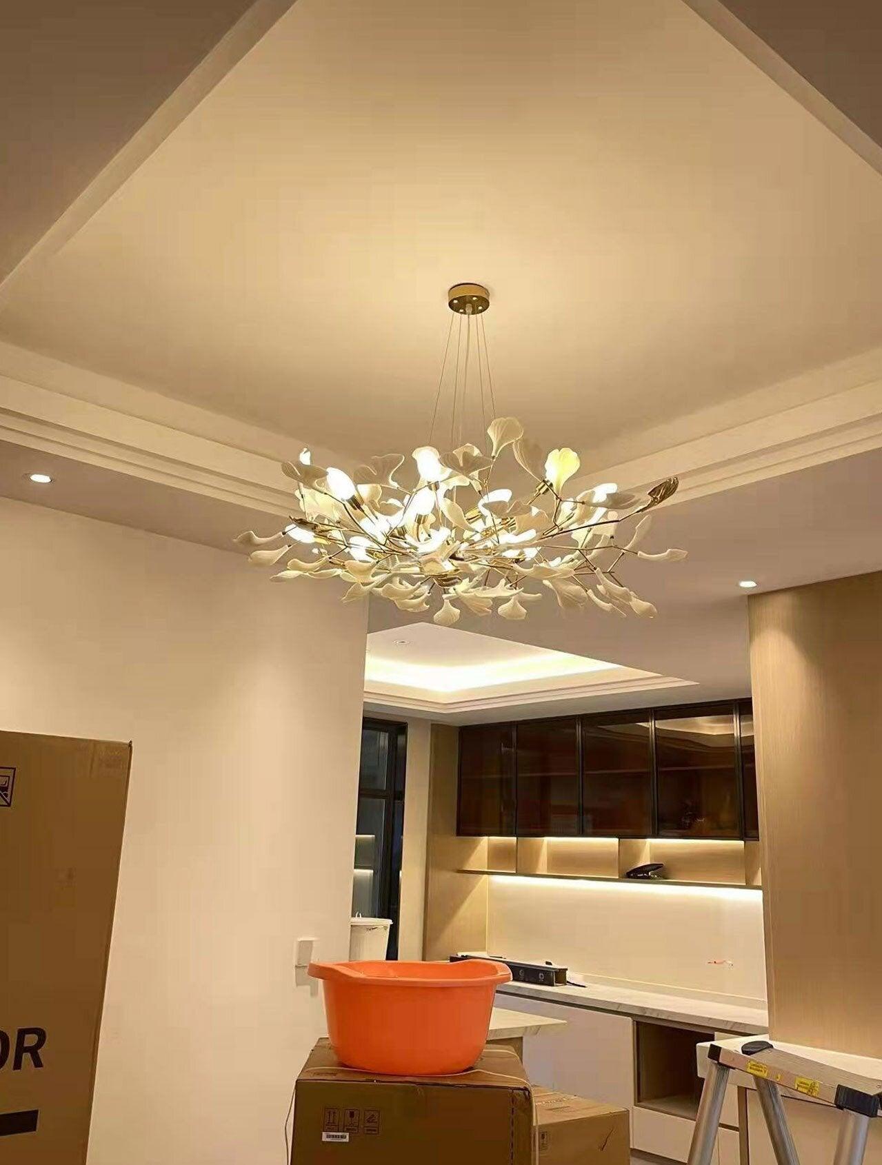 Elegant Ginkgo Leaf Porcelain Chandelier Linear Metal Branch Light in Gold Finish