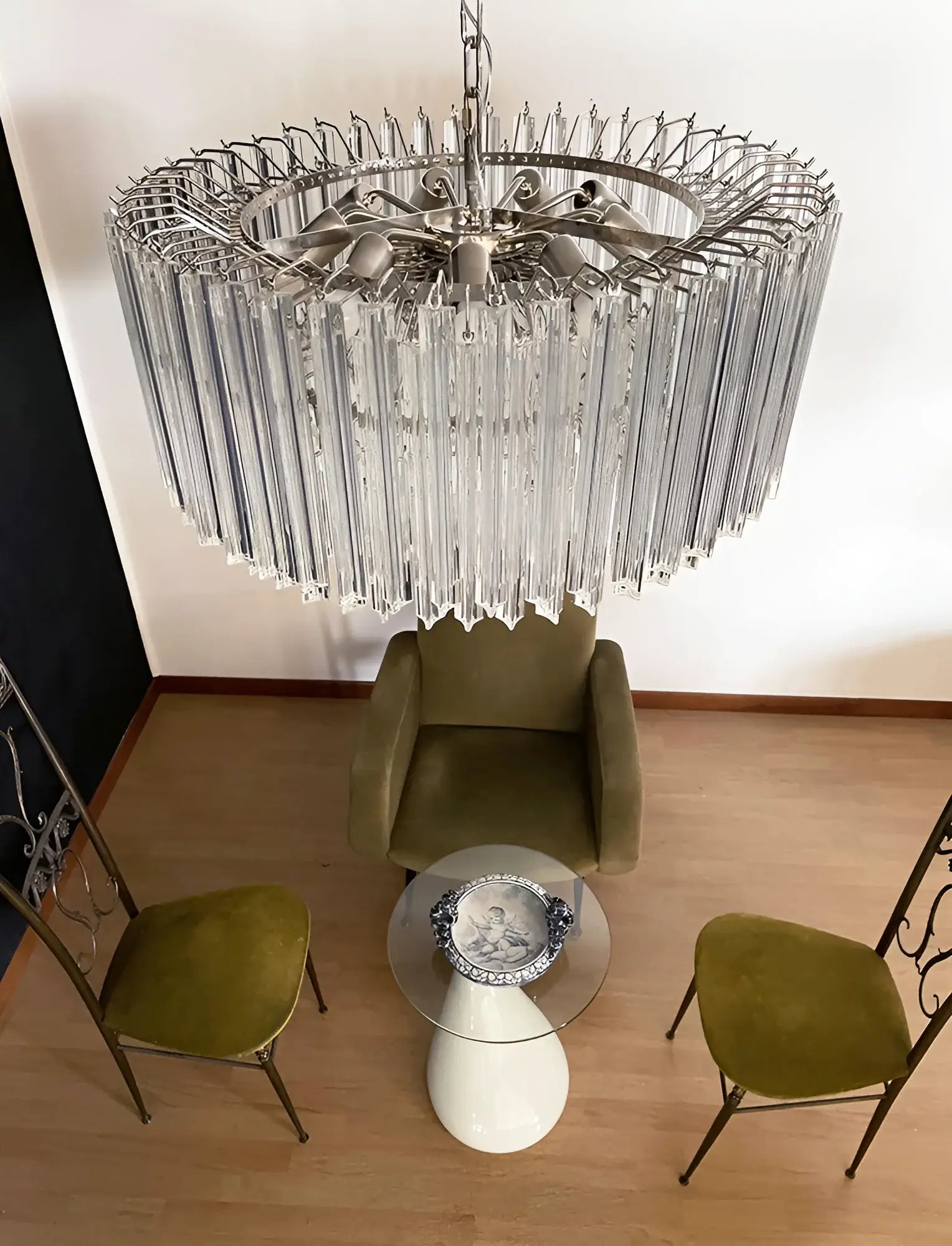 elegant-murano-style-round-crystal-prism-chandelier-for-modern-interiors