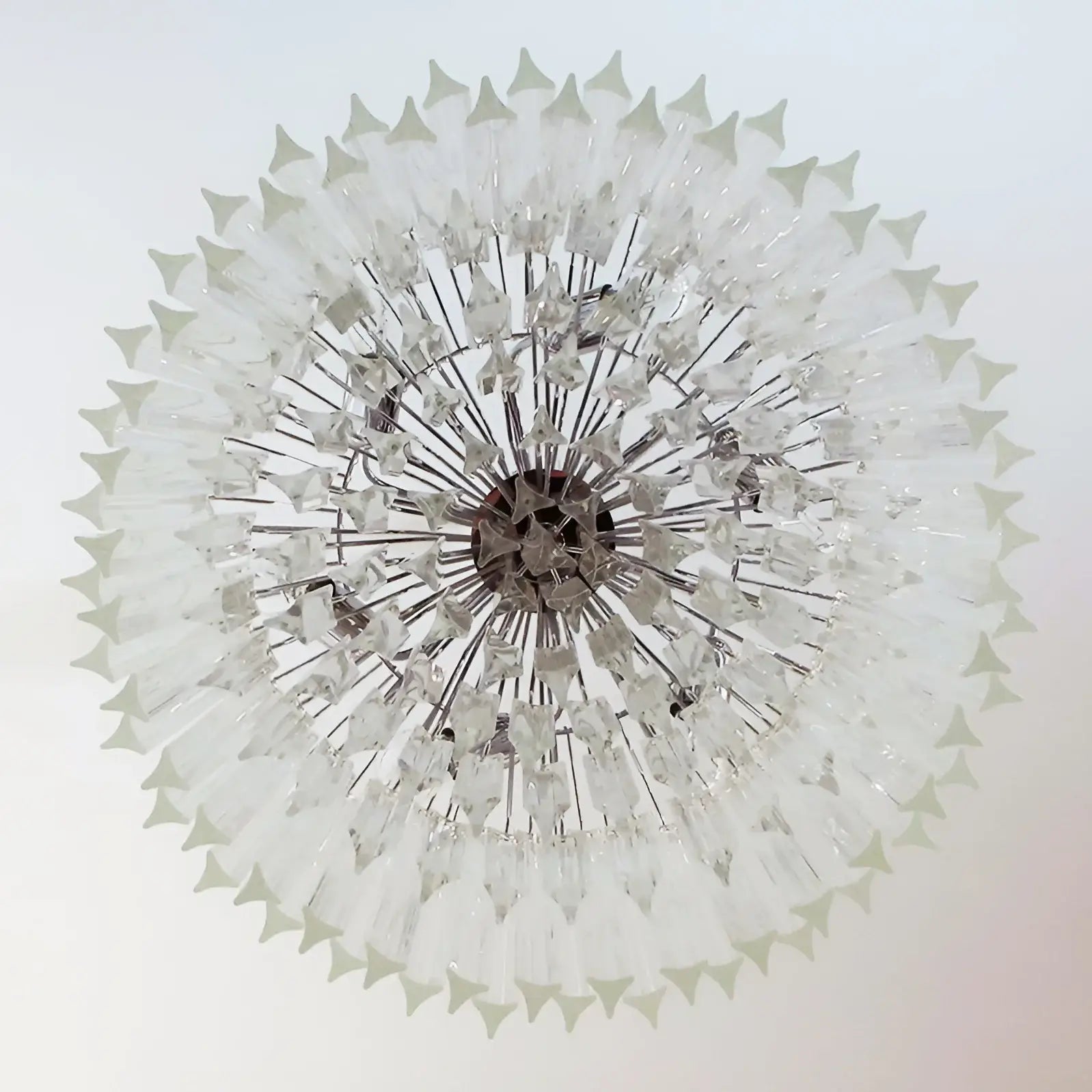 elegant-murano-style-round-crystal-prism-chandelier-for-modern-interiors