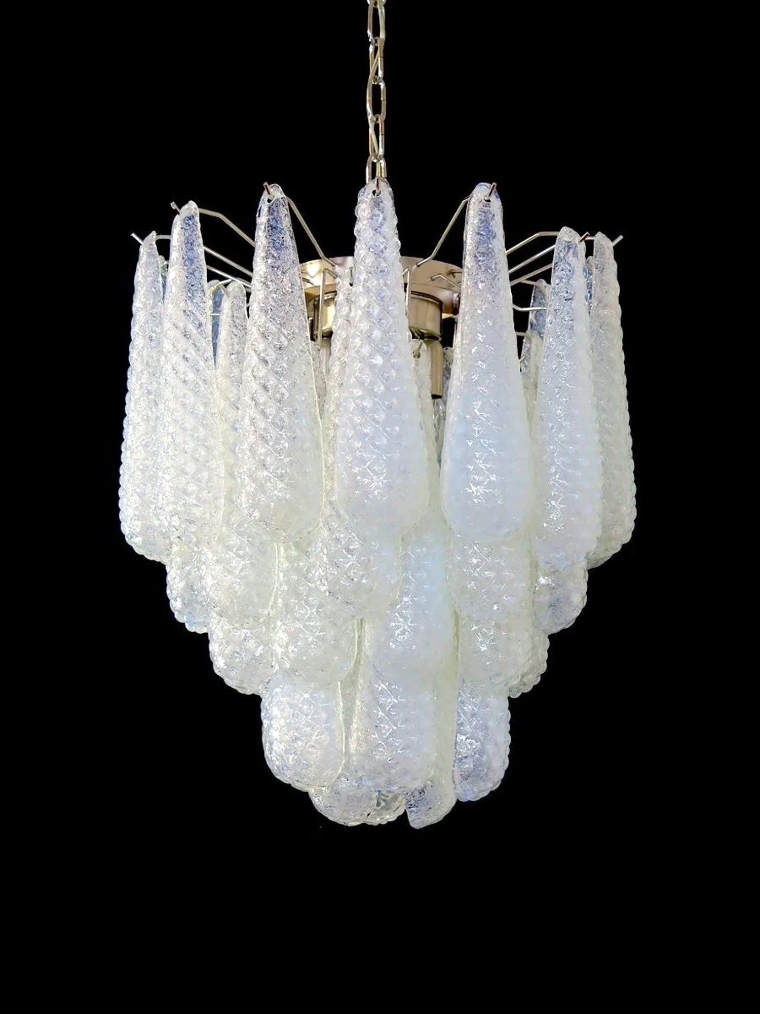 elegant-murano-style-transparent-glass-petal-chandelier-for-luxury-living-and-dining-rooms