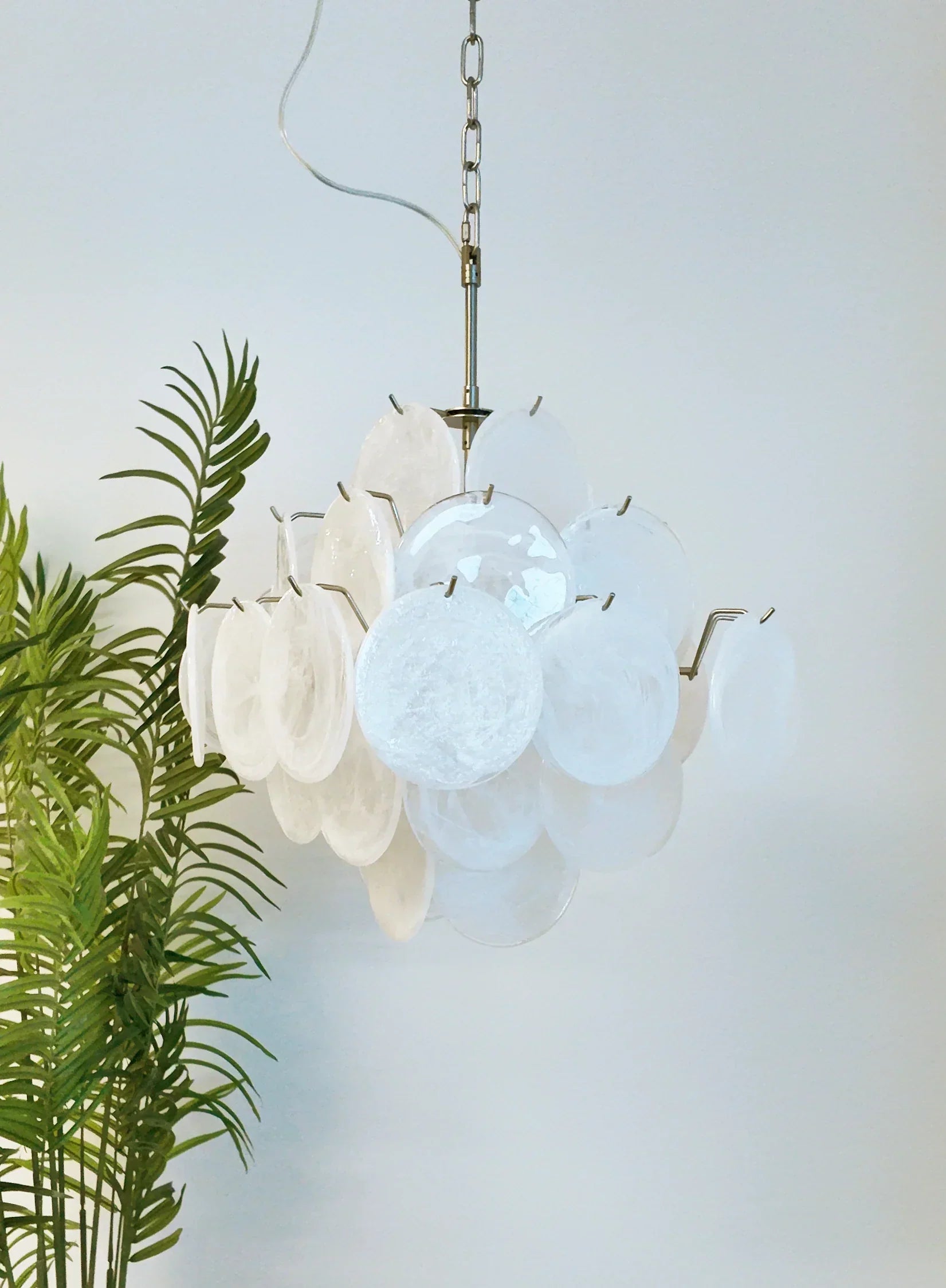 elegant-murano-style-white-glass-discs-chandelier-mid-century-modern-round-hanging-light-fixture