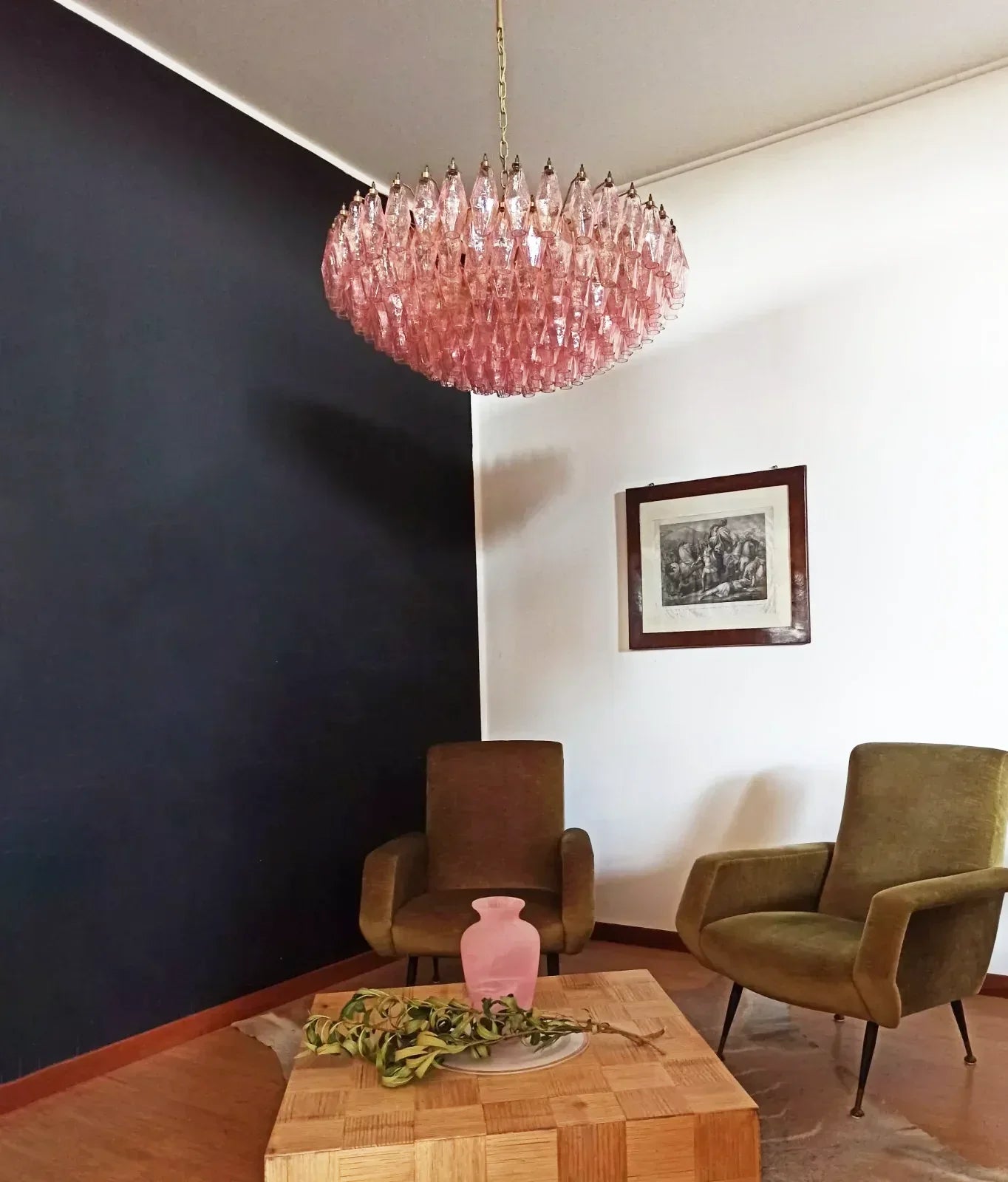 elegant-pink-murano-glass-chandelier-with-faceted-crystals-for-modern-living-rooms