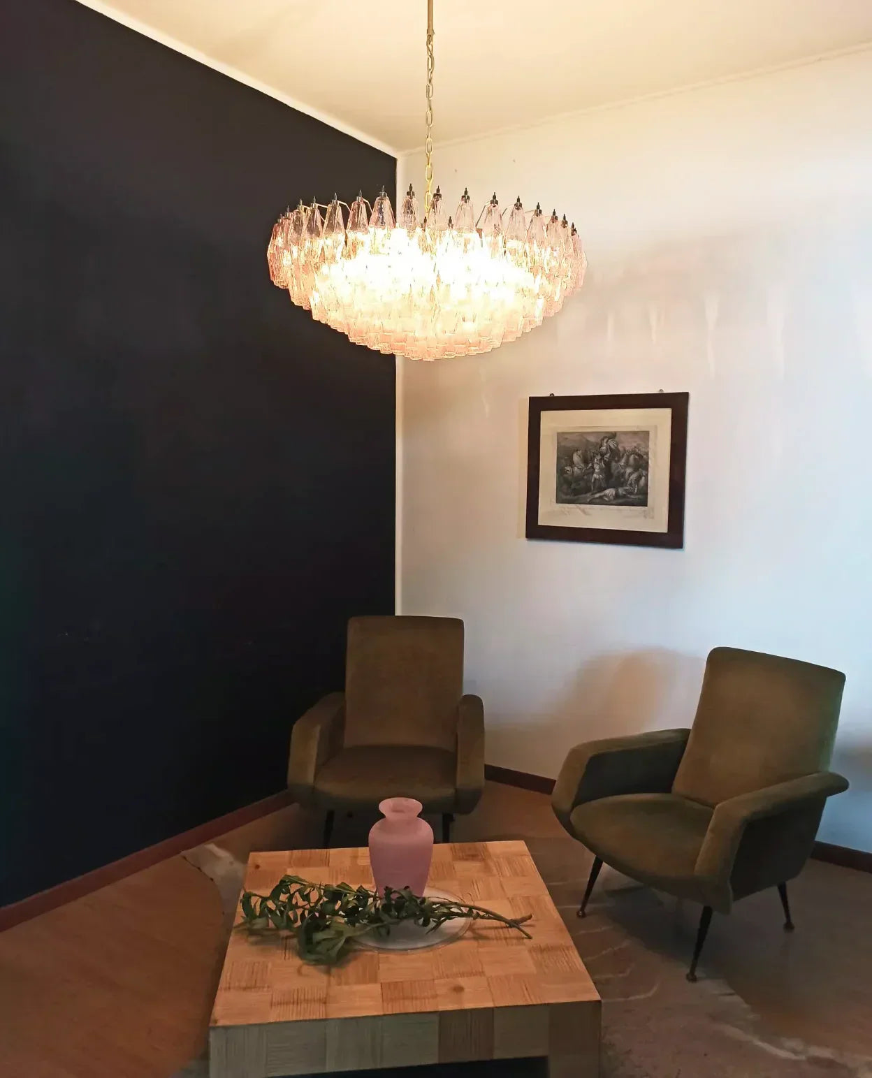 elegant-pink-murano-glass-chandelier-with-faceted-crystals-for-modern-living-rooms