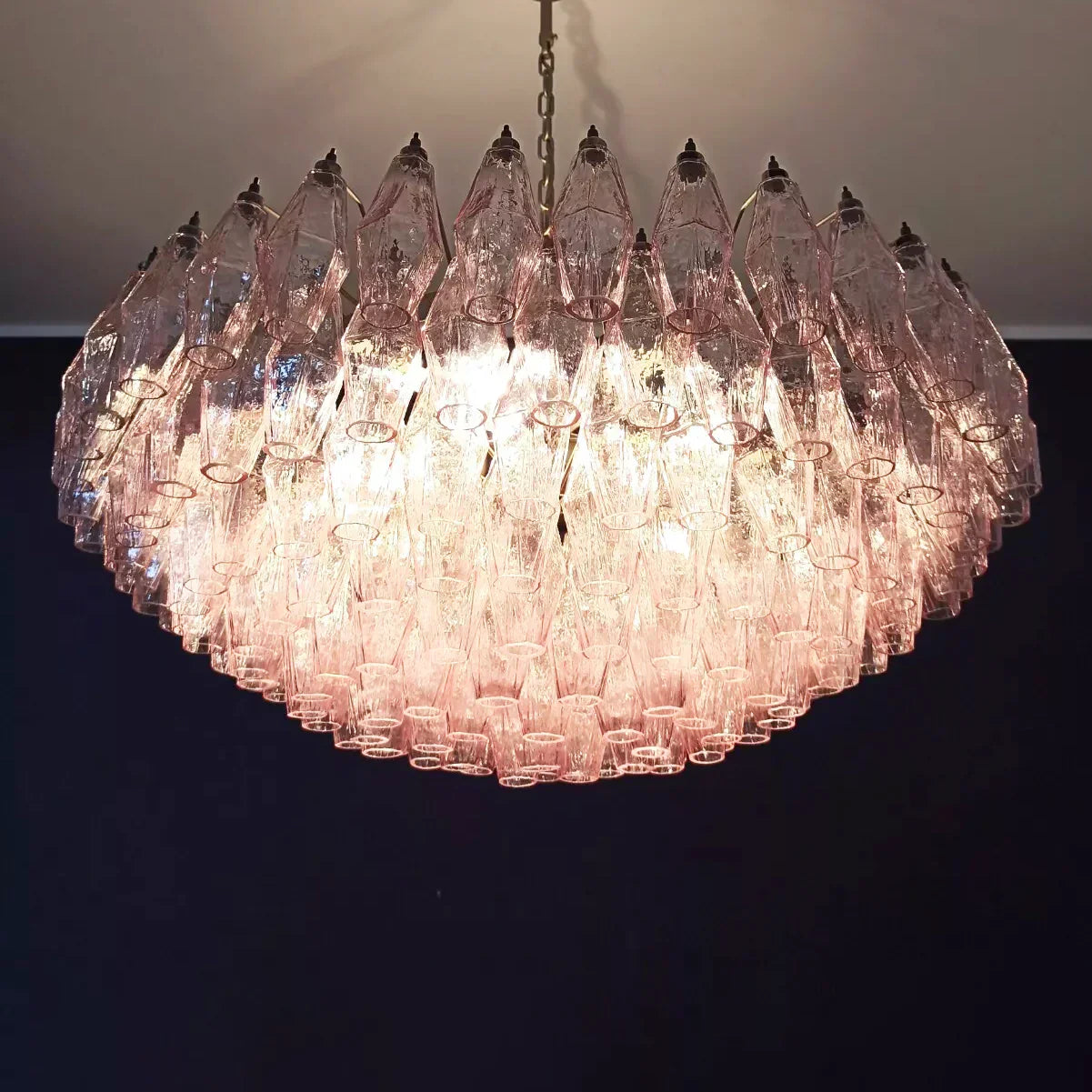 elegant-pink-murano-glass-chandelier-with-faceted-crystals-for-modern-living-rooms