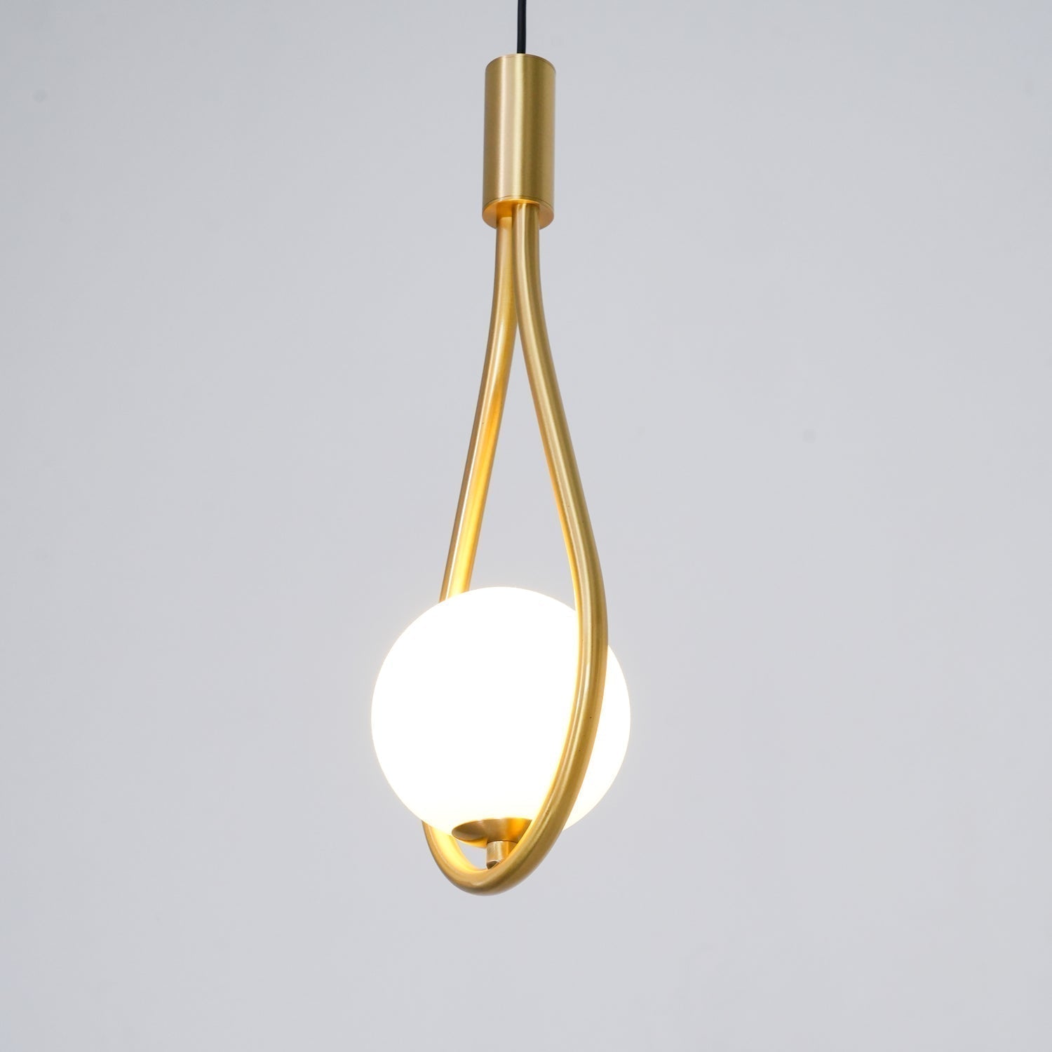 Elegant White Glass Globe Droplight Pendant Lamp for Modern Living Rooms and Dining Spaces