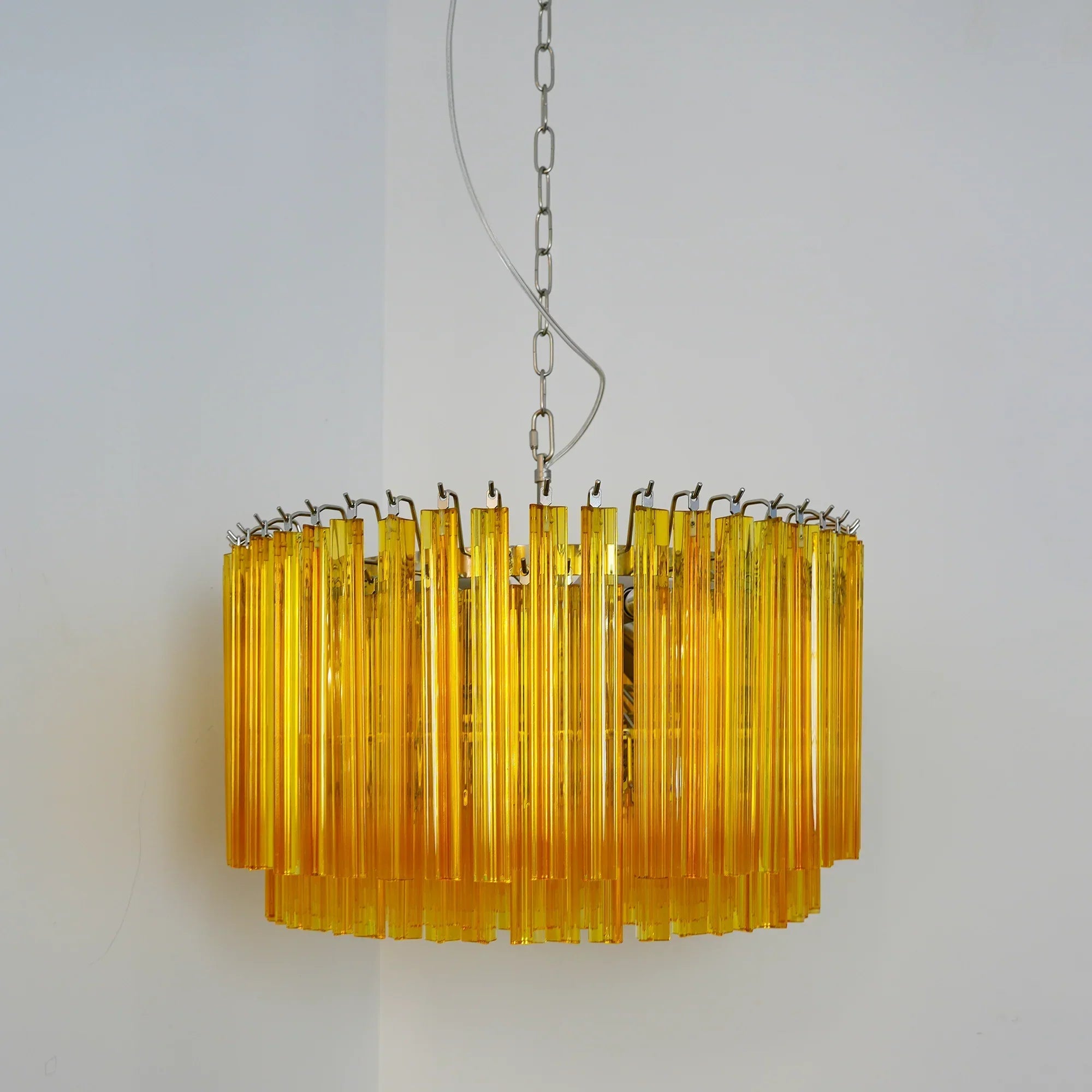 handcrafted-murano-glass-amber-prism-chandelier-round-luxury-pendant-light-gold-chrome-finish