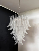 handcrafted-murano-glass-felci-chandelier-with-transparent-petals-for-luxury-living-room