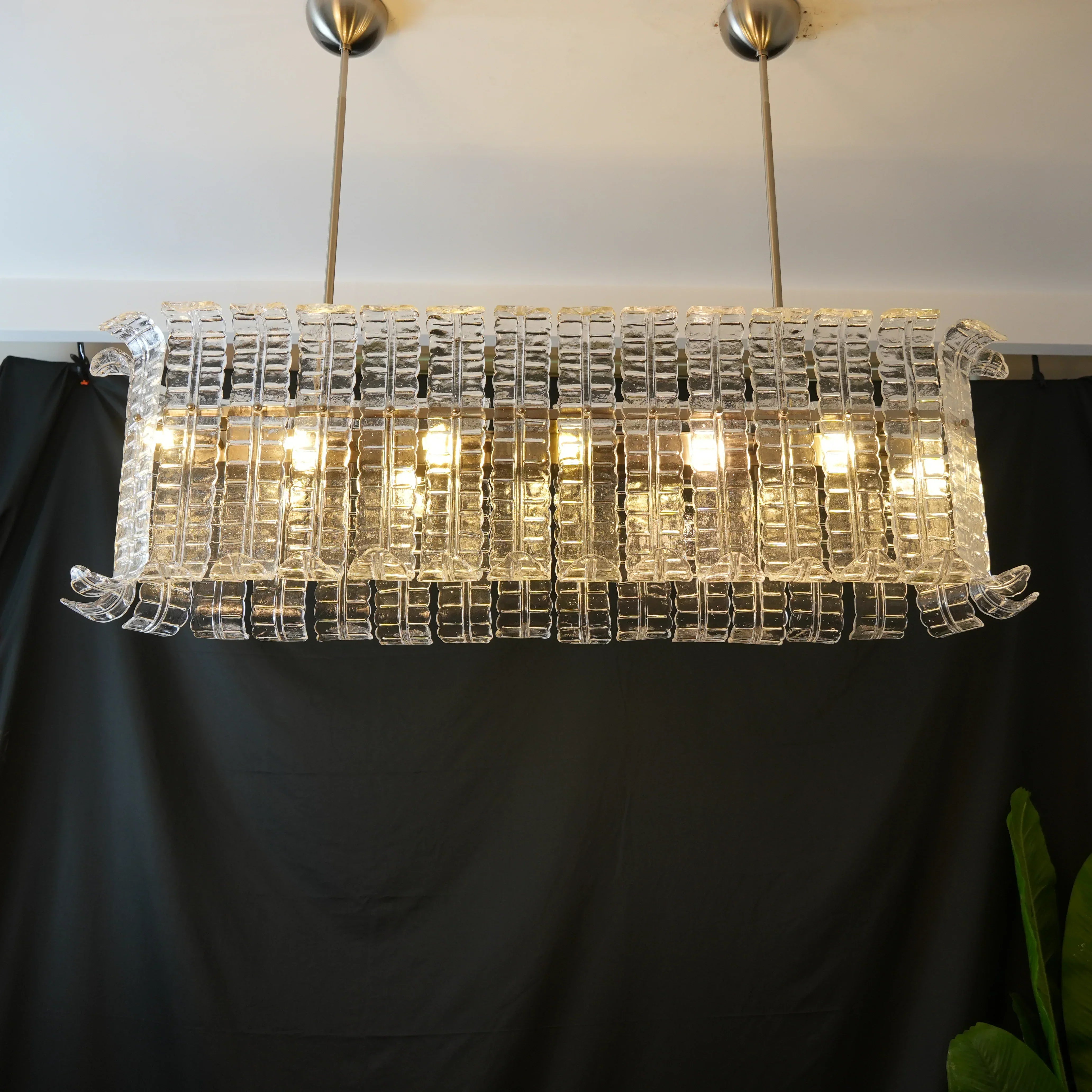 handcrafted-murano-glass-leaf-chandelier-modern-luxury-pendant-light-for-living-room