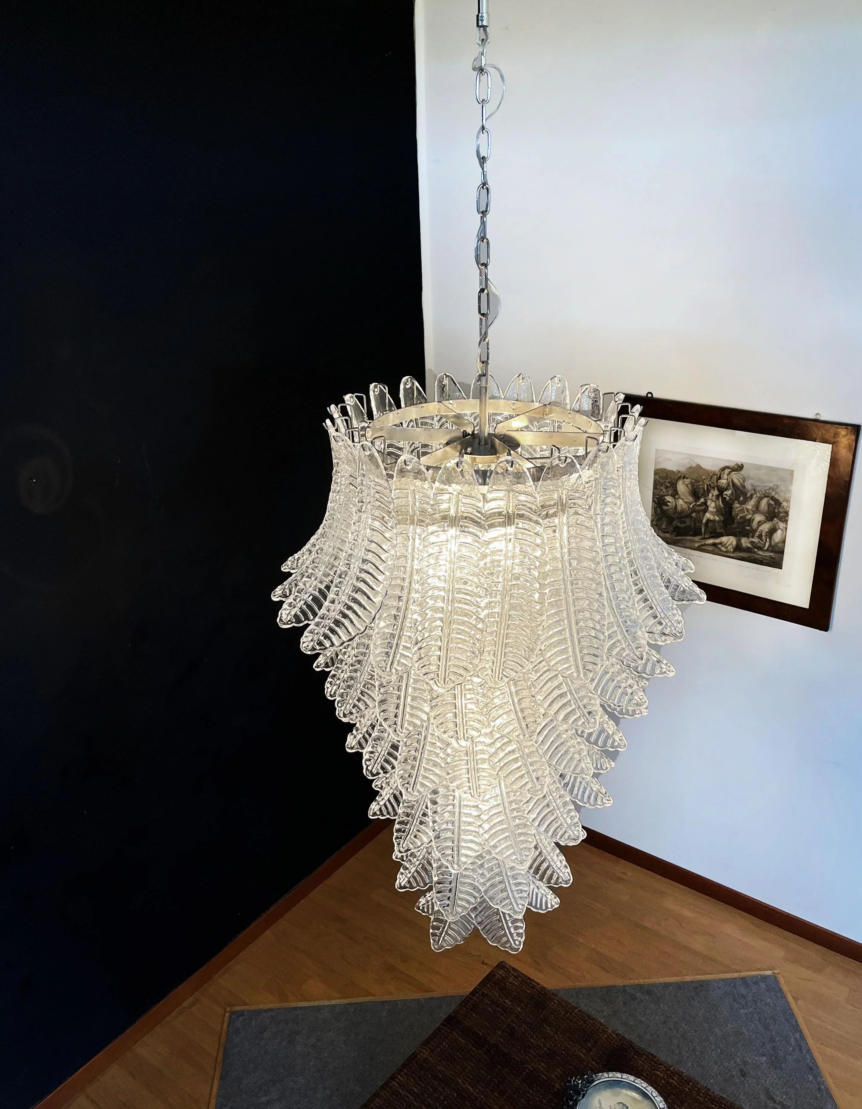 handcrafted-murano-glass-spiral-chandelier-transparent-luxury-pendant-light-for-foyer-and-living-room