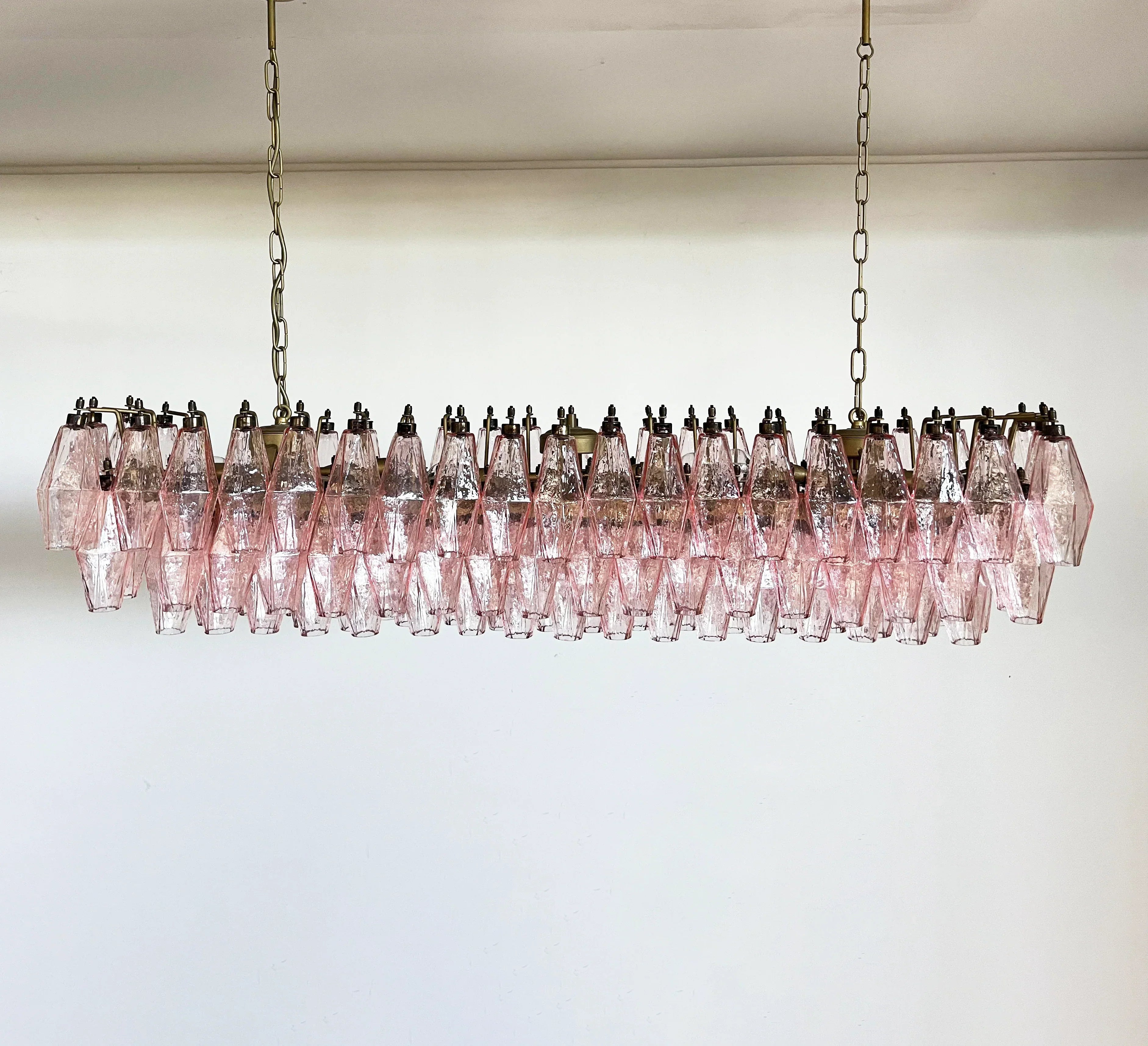 handcrafted-pink-murano-poliedri-glass-linear-chandelier-modern-dining-light