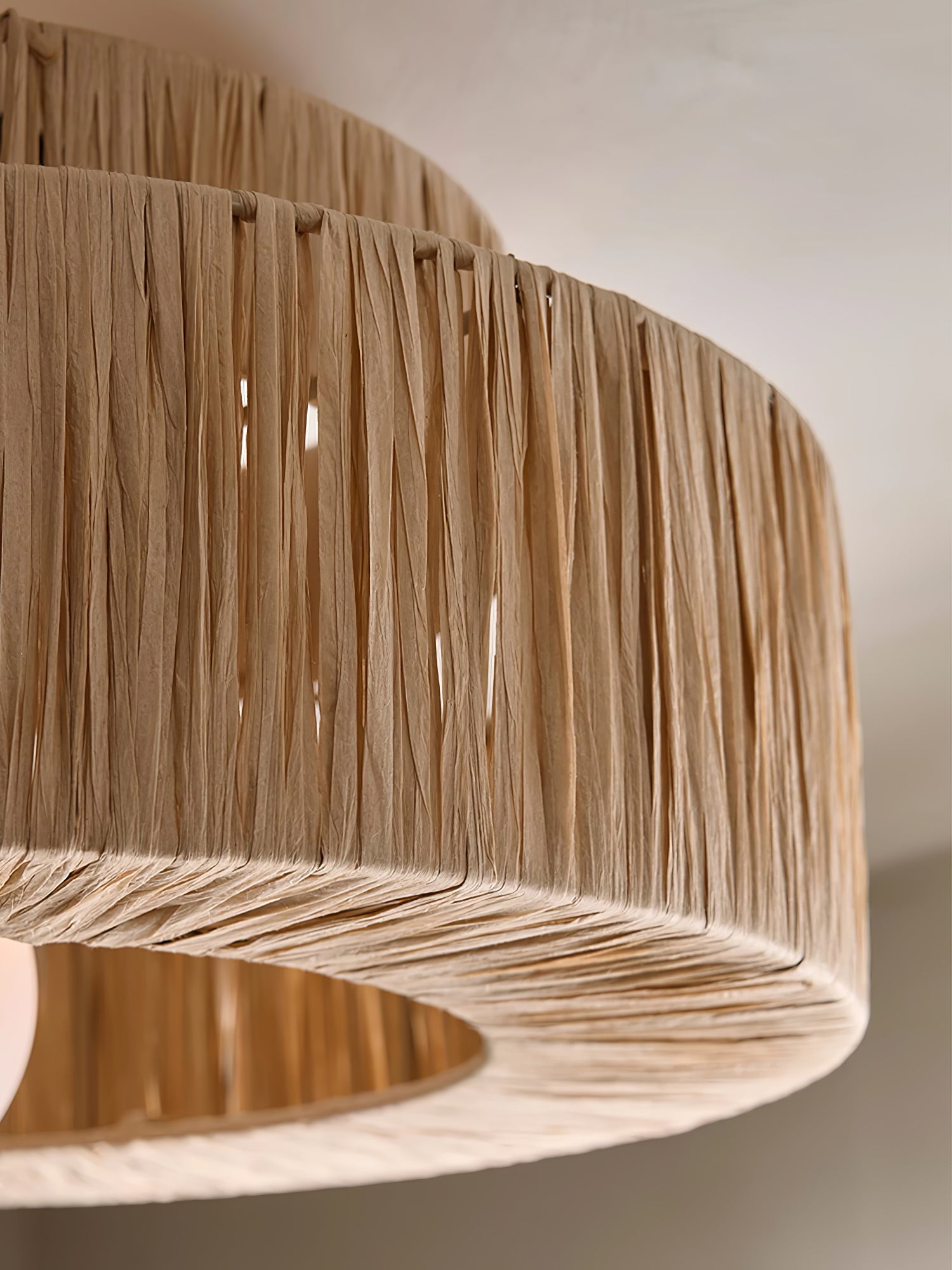 Handcrafted Raffia Straw Art Pendant Light Sustainable Natural Fiber Ceiling Hanging Lamp for Home Decor