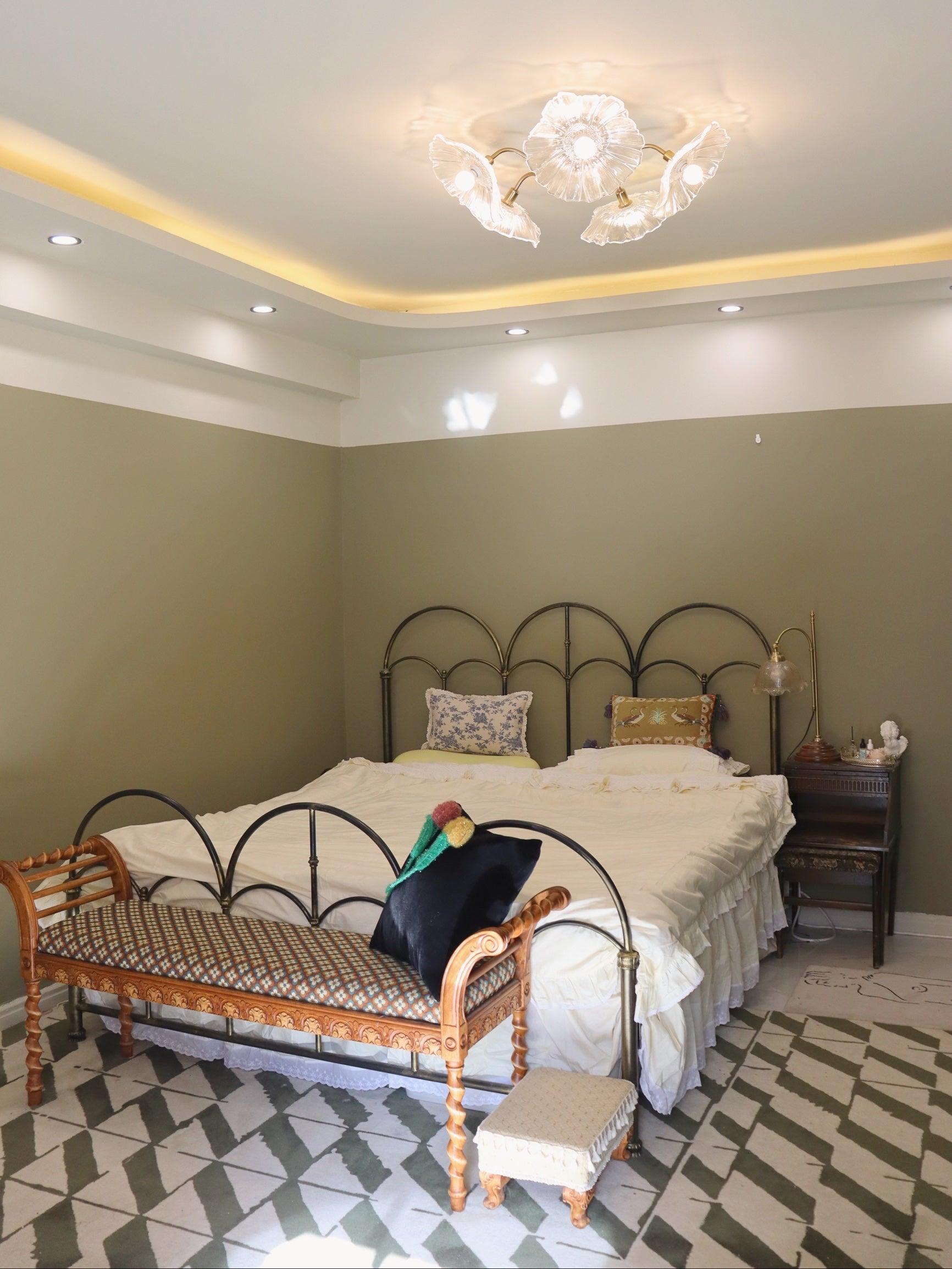 lotus-leaf-frosted-glass-ceiling-light-modern-gold-chandelier-for-living-room