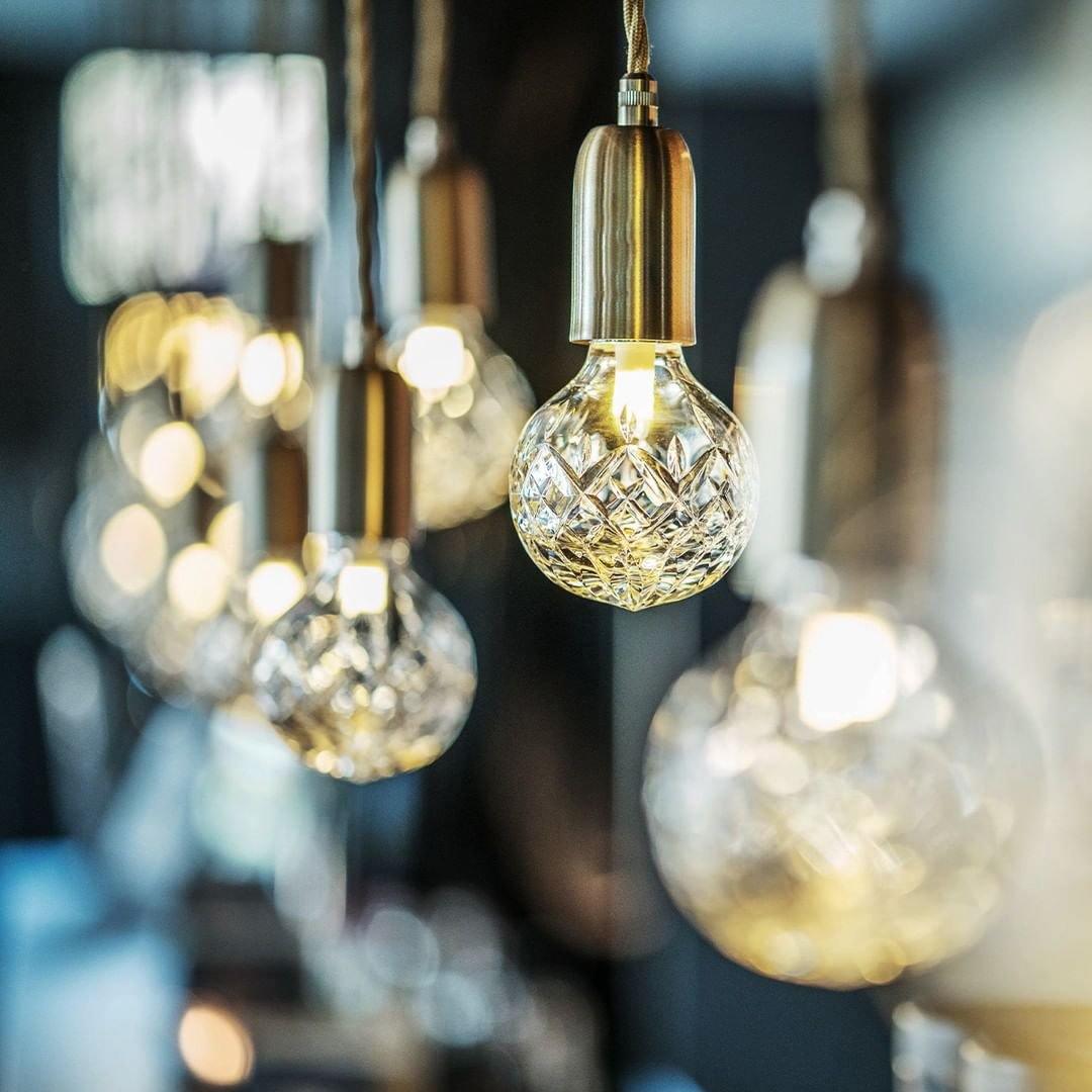 Luxury Clear Crystal Glass LED Pendant Lamp with Brass Fixture for Indoor Decor