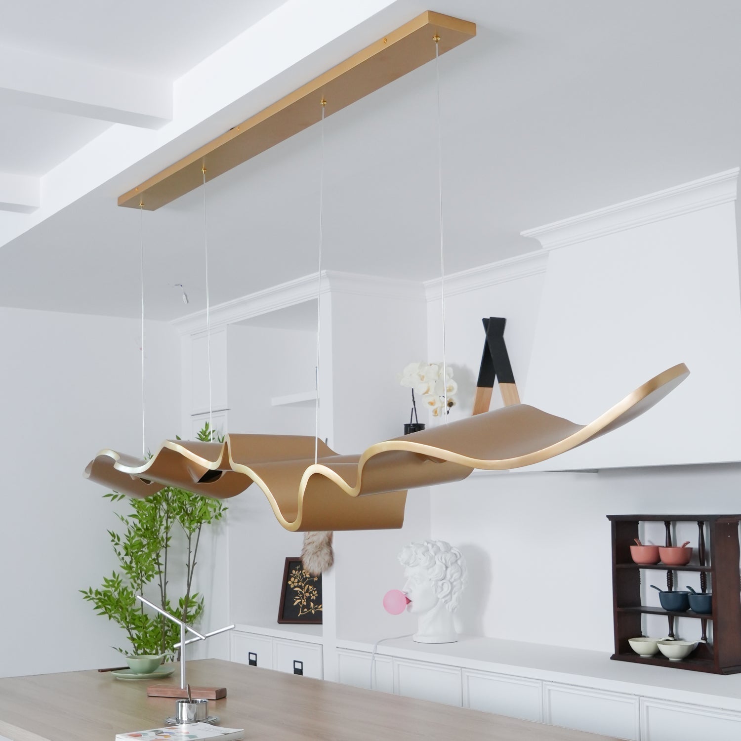 Luxury Gold Ribbon Crown LED Pendant Light Modern Hanging Chandelier Fixture