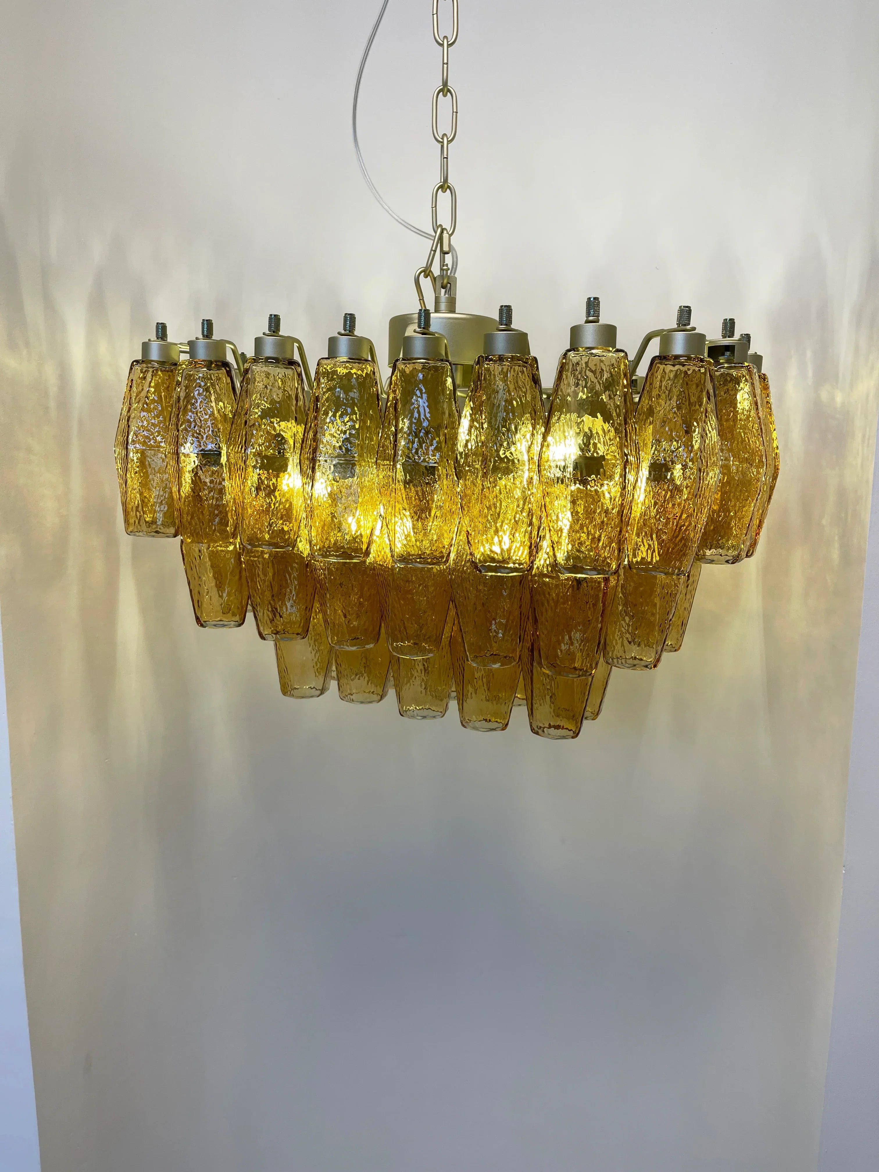 luxury-murano-glass-poliedri-amber-chandelier-mid-century-modern-pendant-lighting-for-living-room