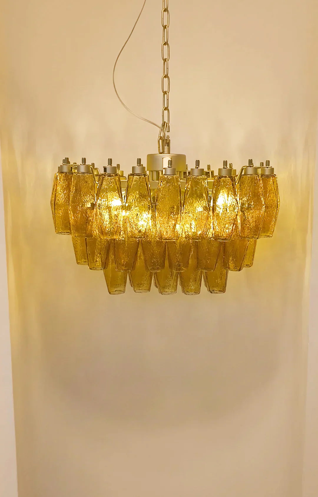 luxury-murano-glass-poliedri-amber-chandelier-mid-century-modern-pendant-lighting-for-living-room