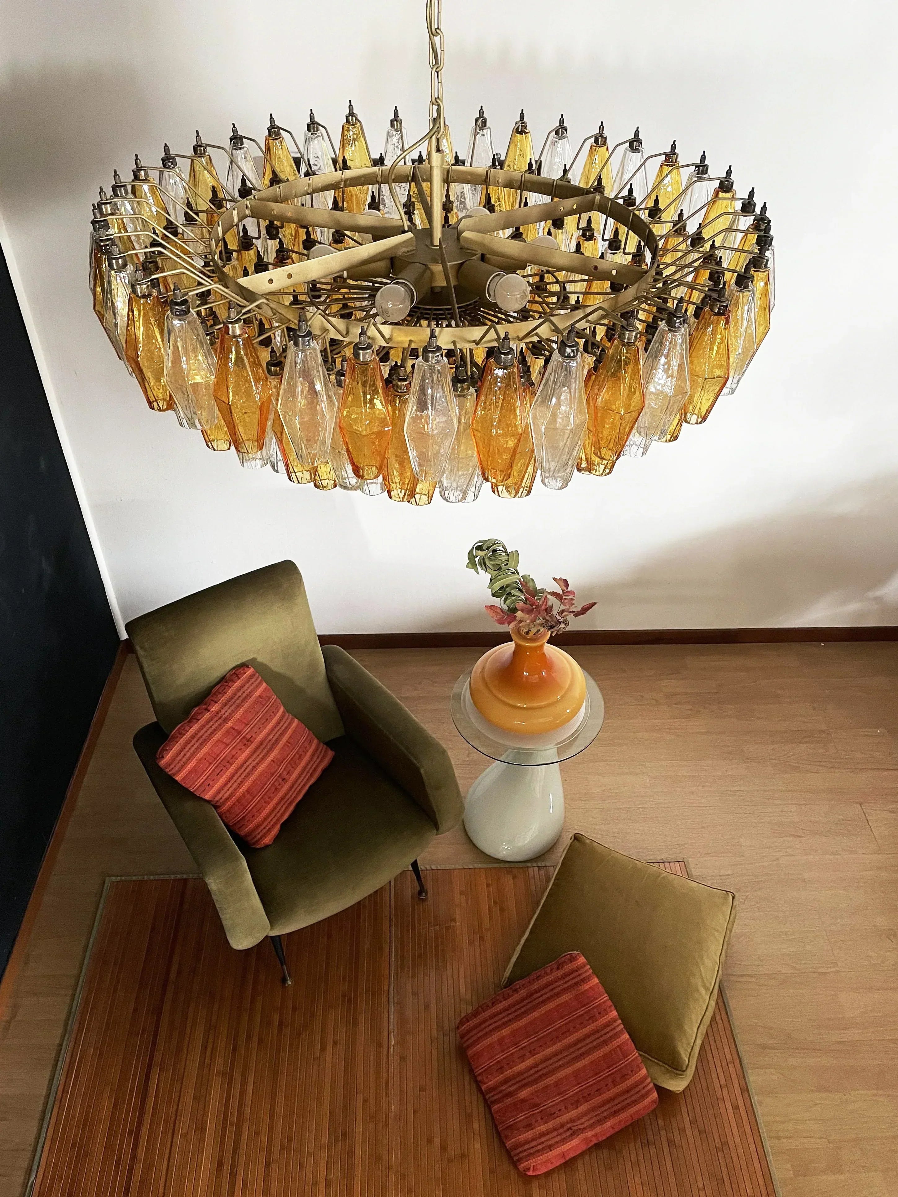 luxury-murano-style-faceted-amber-glass-chandelier-for-elegant-living-spaces