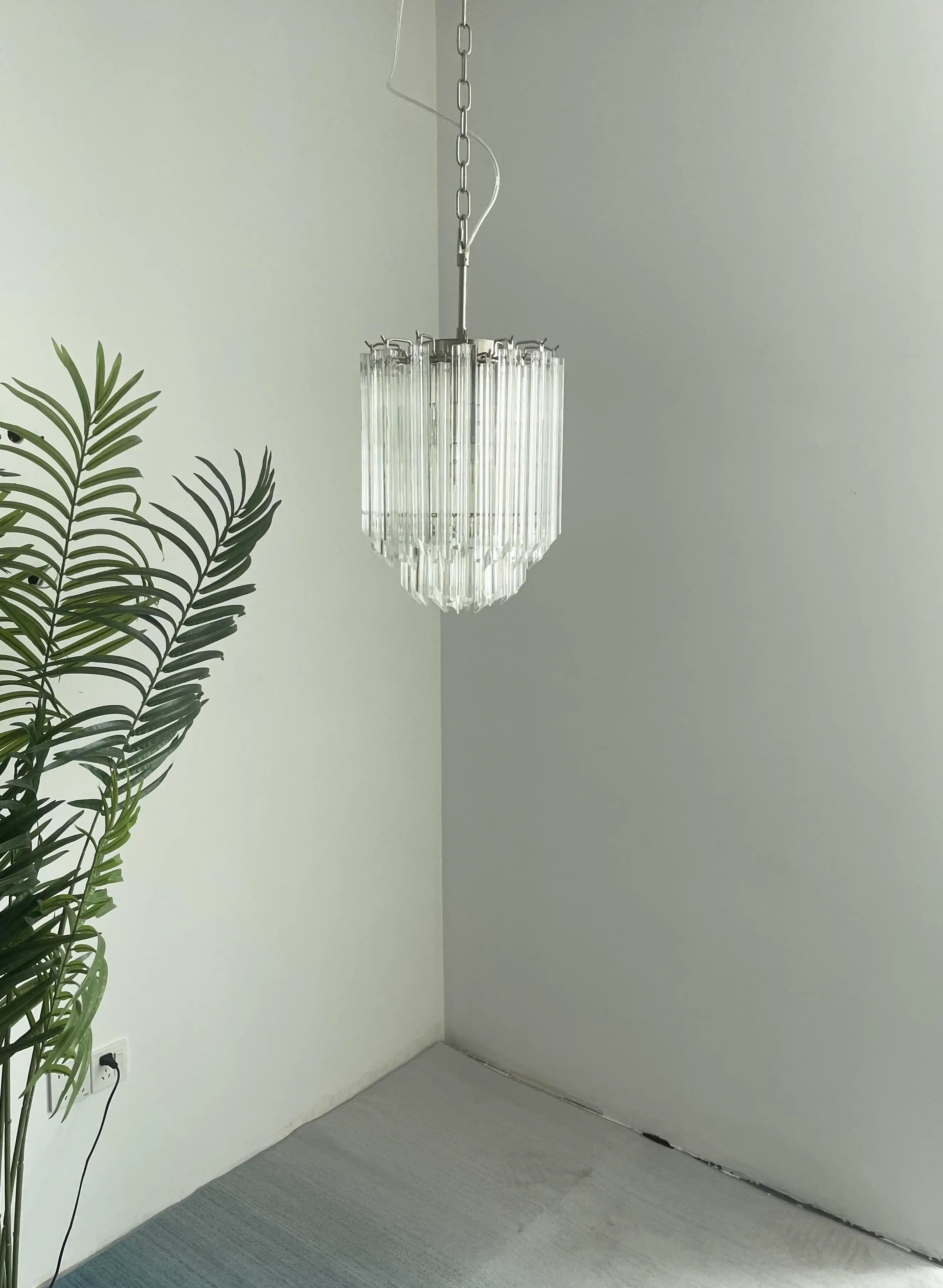 luxury-quadriedri-glass-prism-pendant-light-with-transparent-murano-crystals
