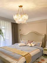 luxury-ribbed-glass-shell-pendant-chandelier-brass-finish-modern-ceiling-light-fixture