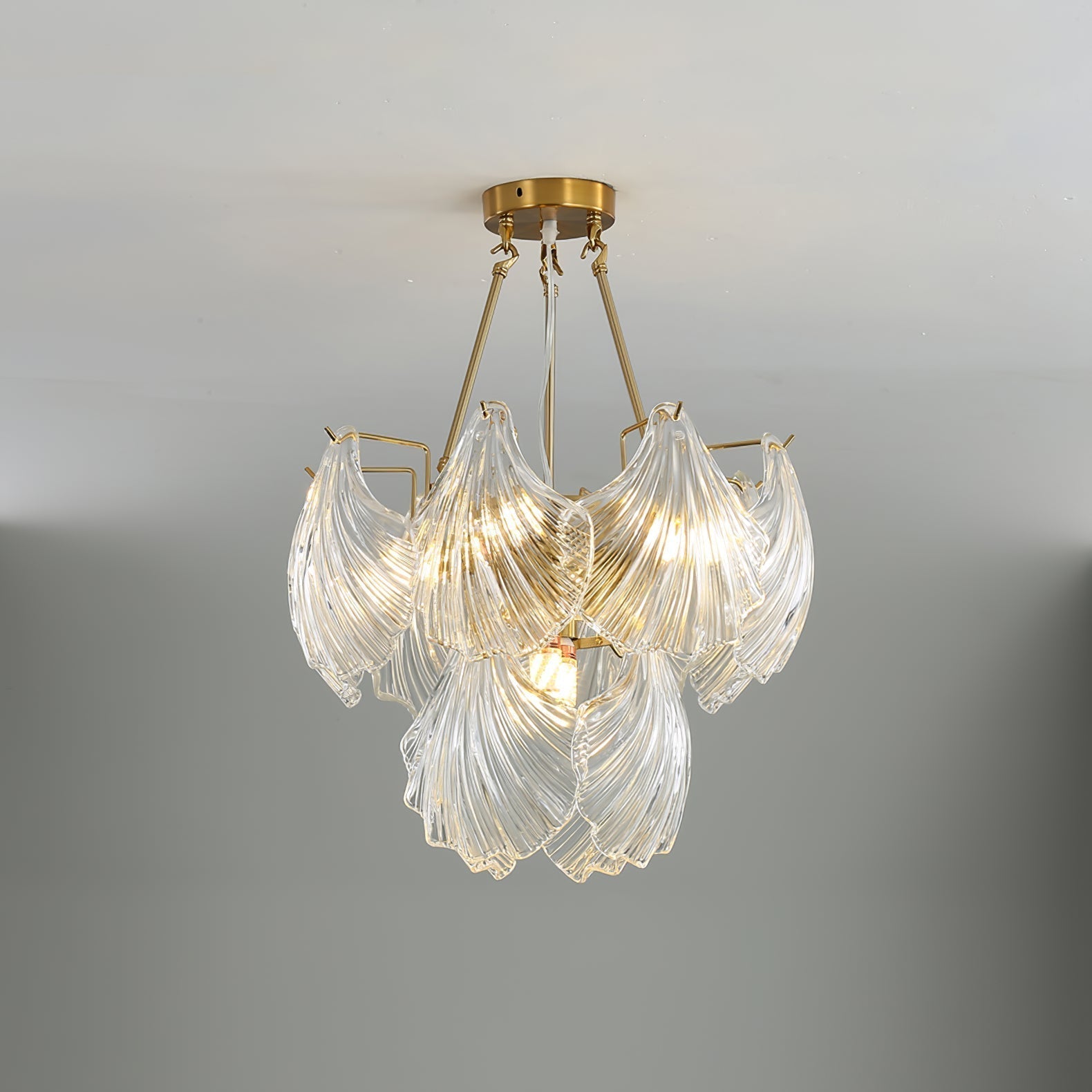 luxury-ribbed-glass-shell-pendant-chandelier-brass-finish-modern-ceiling-light-fixture