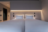 Modern Adjustable 360 Degree Rotating LED Wall Mounted Bedside Reading Lamp for Bedroom and Office
