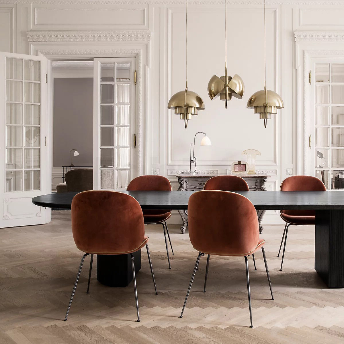 Modern Adjustable Deformed Ball Pendant Light with Multi Lite Shade Design for Dining Room