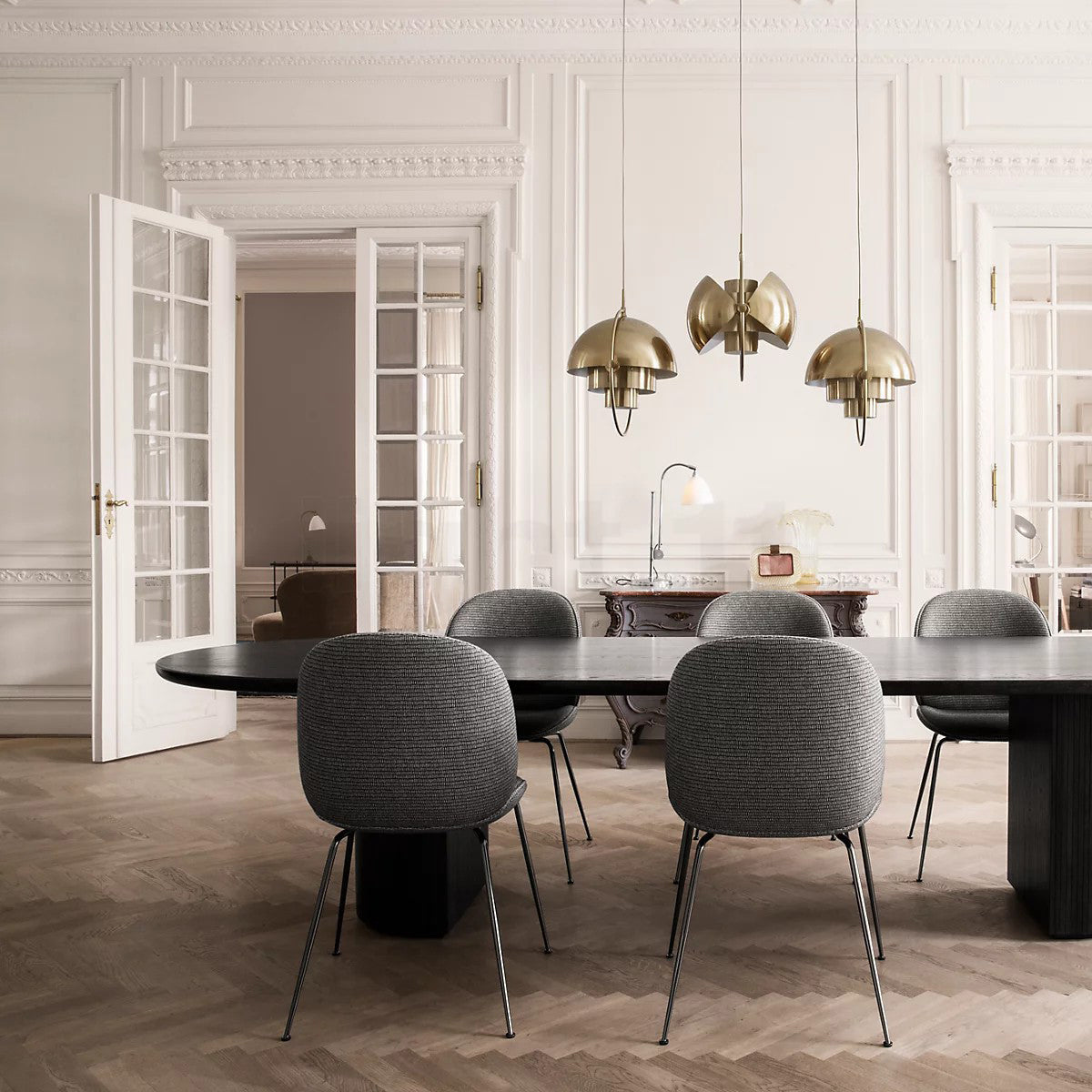 Modern Adjustable Deformed Ball Pendant Light with Multi Lite Shade Design for Dining Room