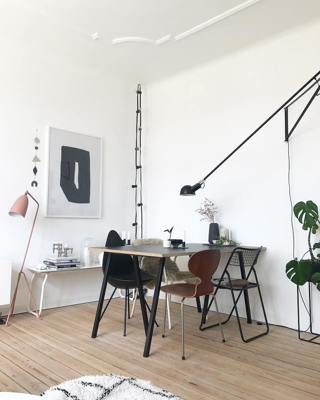 Modern Adjustable Long Swing Arm Wall Sconce Industrial Metal Reading Lamp