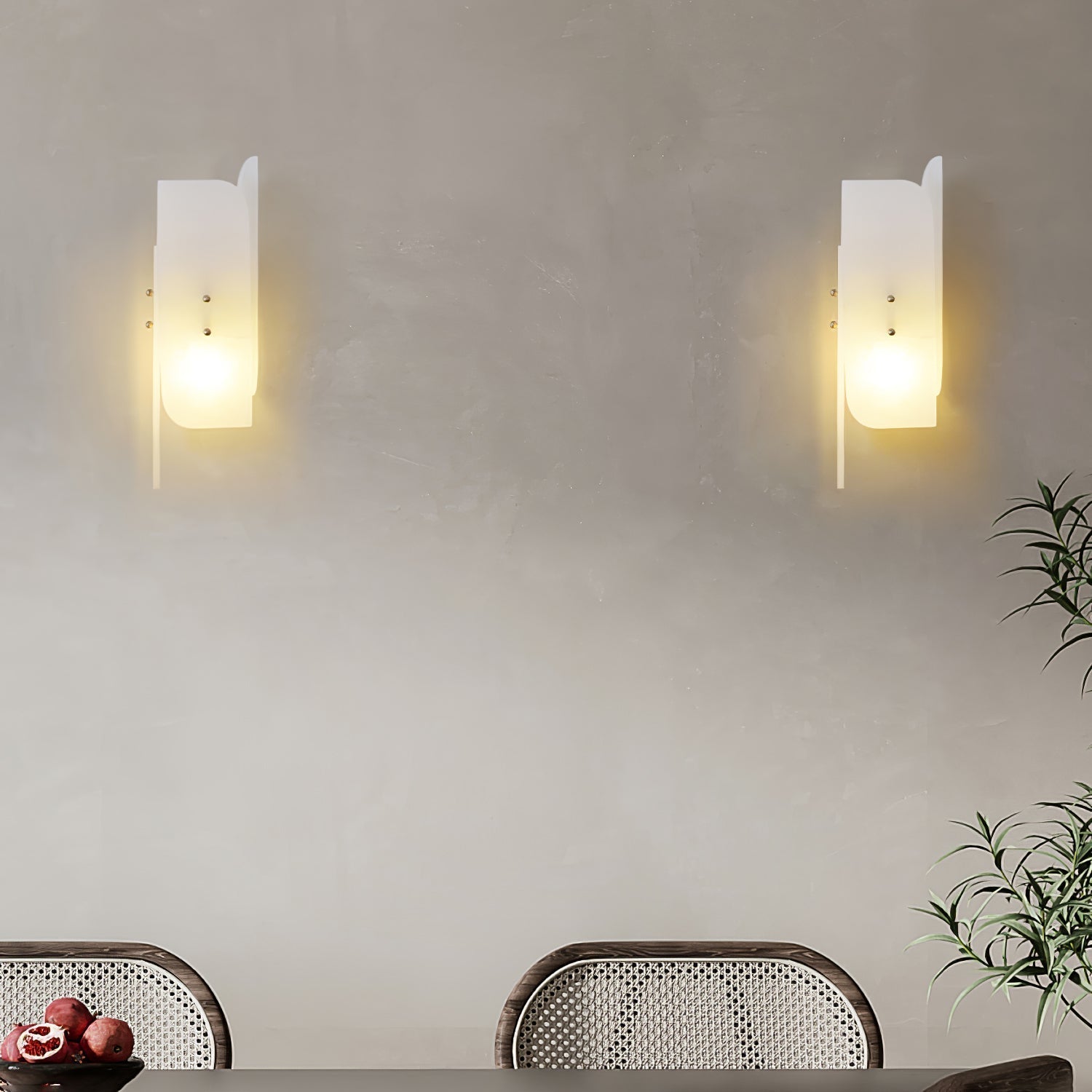 Modern Alabaster and Brass Vertical Wall Sconce Luxury Stone Bracket Lamp