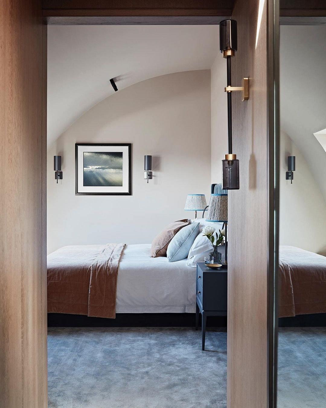 Modern Asymmetric Brass Wall Sconce with Cylindrical Glass Shades for Luxury Interiors