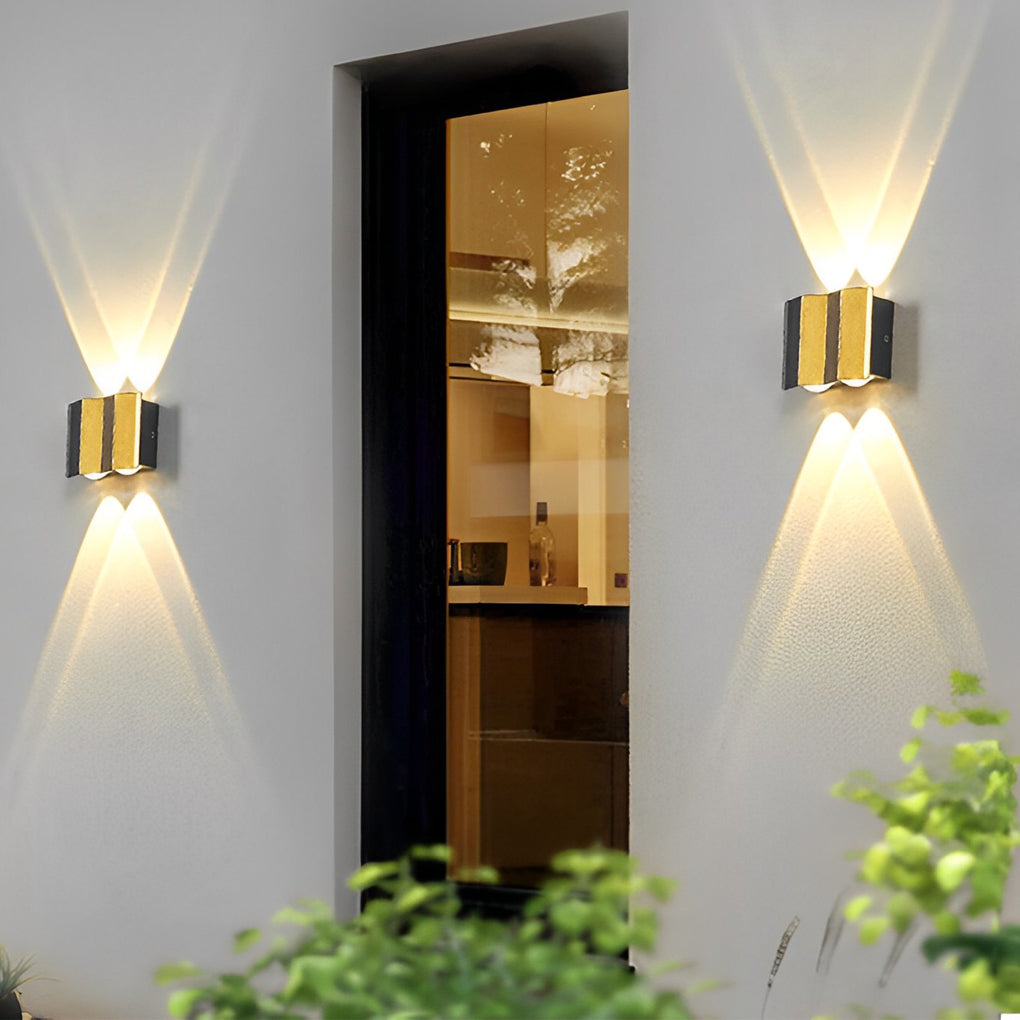 Modern Black and Gold IP65 Waterproof LED Outdoor Up and Down Wall Sconce Light
