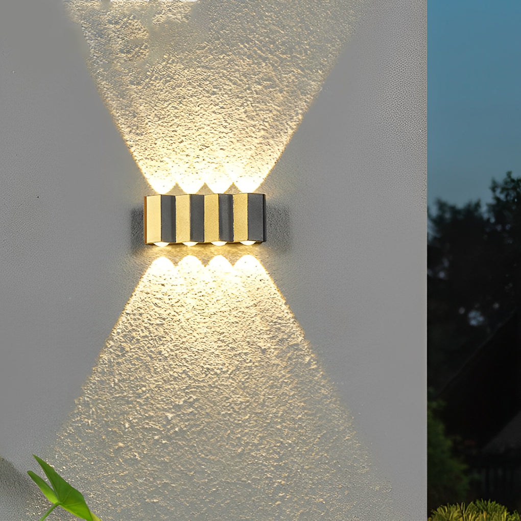Modern Black and Gold IP65 Waterproof LED Outdoor Up and Down Wall Sconce Light