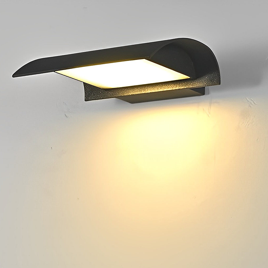 Modern Black Curved Outdoor LED Wall Sconce Waterproof Exterior Porch Light