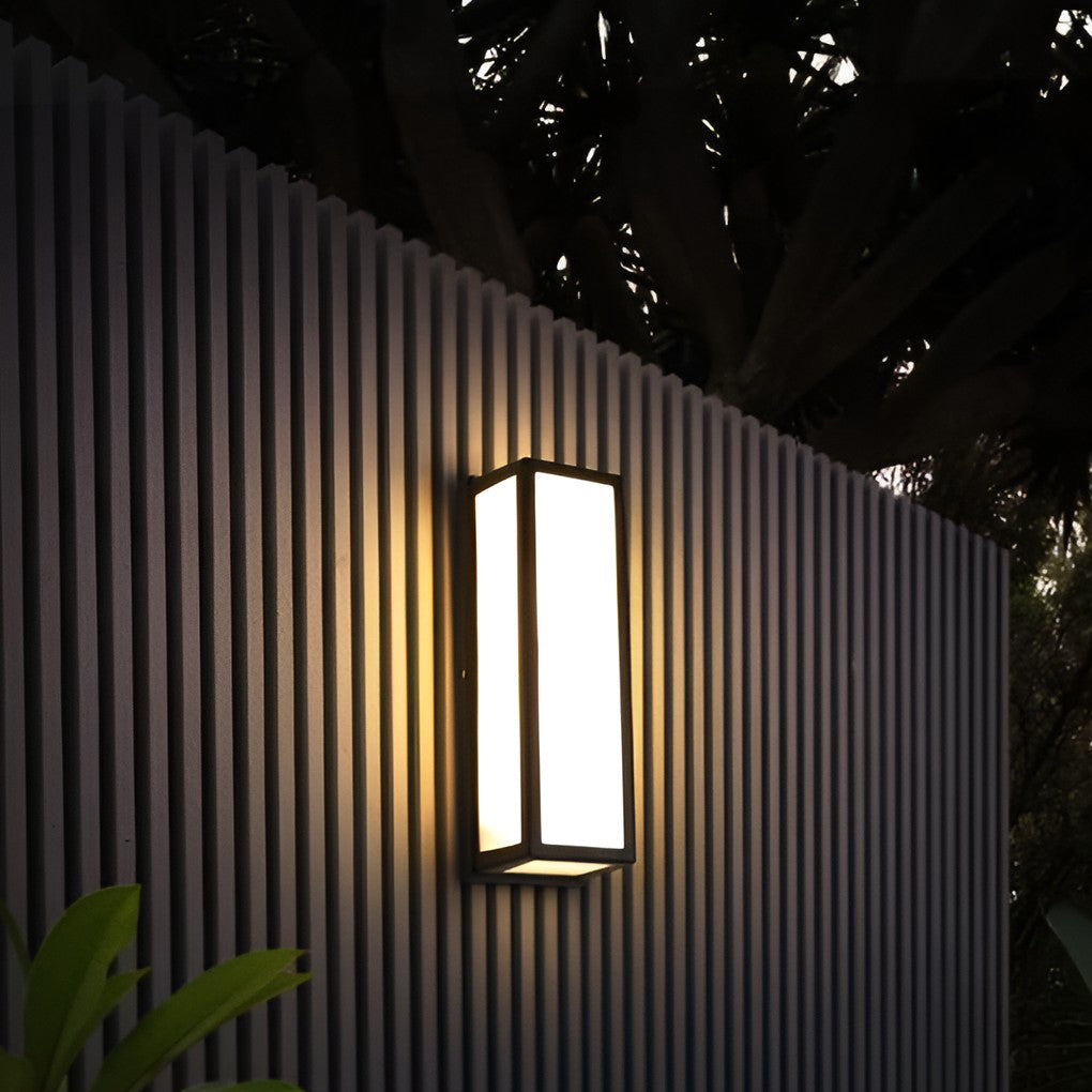Modern Black Outdoor LED Wall Sconce with Motion Sensor IP65 Waterproof Lighting for Porch Garden