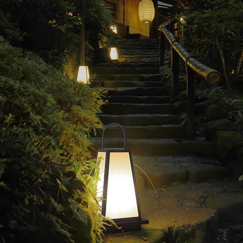 Modern Black Retro LED Outdoor Lantern Waterproof Pathway Garden Light for Patios and Lawns