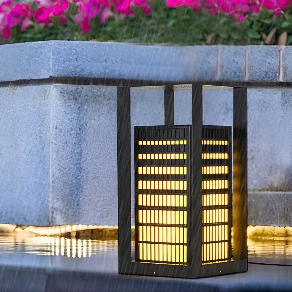 Modern Black Square Lantern LED Outdoor Pathway Light for Garden and Villa