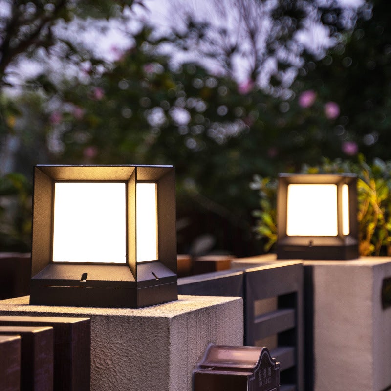 Modern Black Square Solar Post Lamp Waterproof Outdoor LED Pillar Light for Garden and Patio