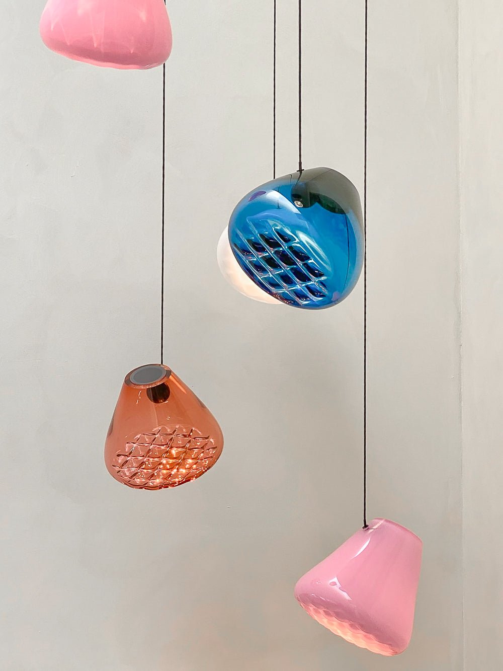 Modern Blown Glass Grid Pendant Light LED Geometric Hanging Lamp for Elegant Interior Lighting
