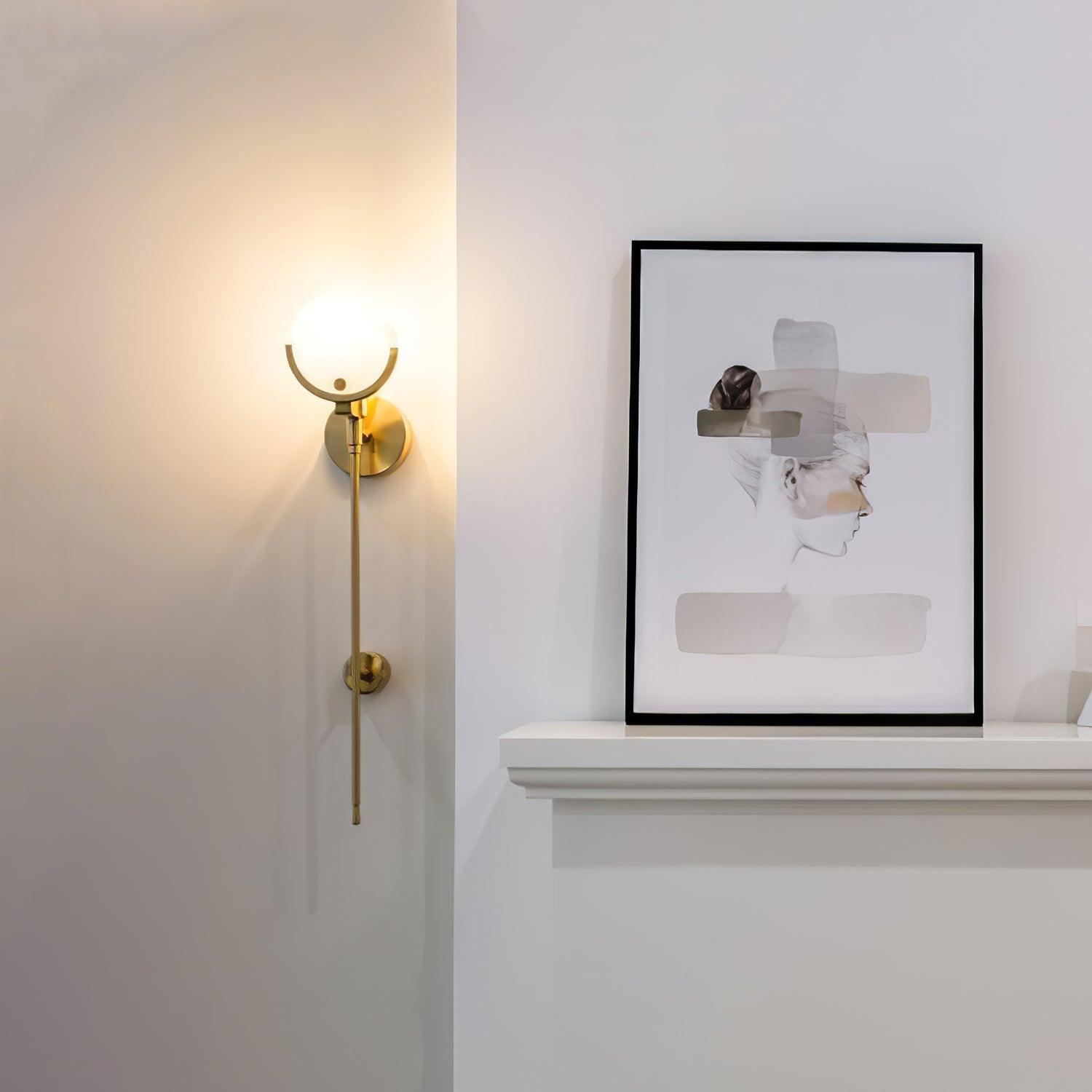 Modern Brass Wall Sconce with Natural Alabaster Shade for Luxury Indoor Lighting Decor