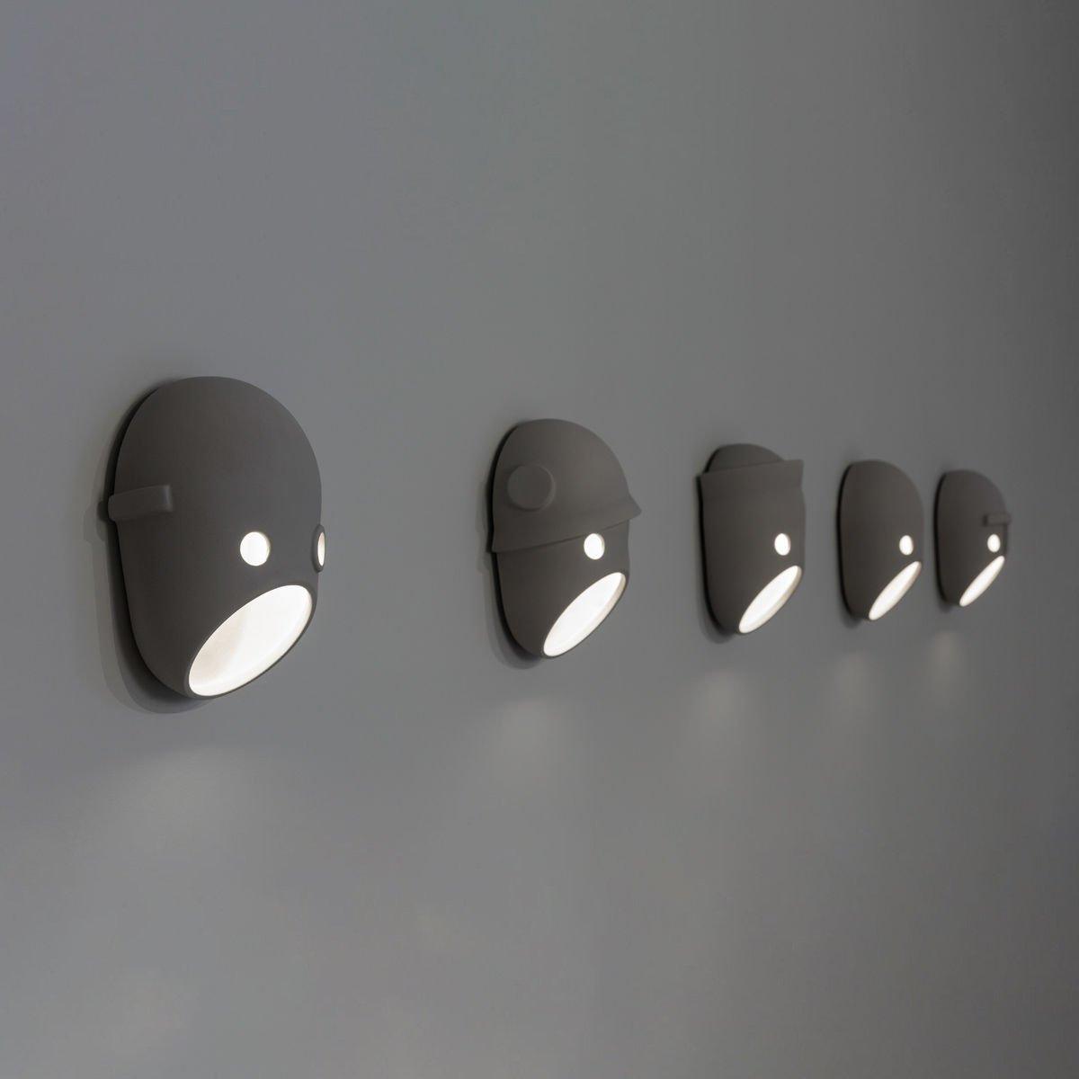 Modern Ceramic Face Mask Wall Sconce Decorative Art Portrait Wall Light for Interior Decor