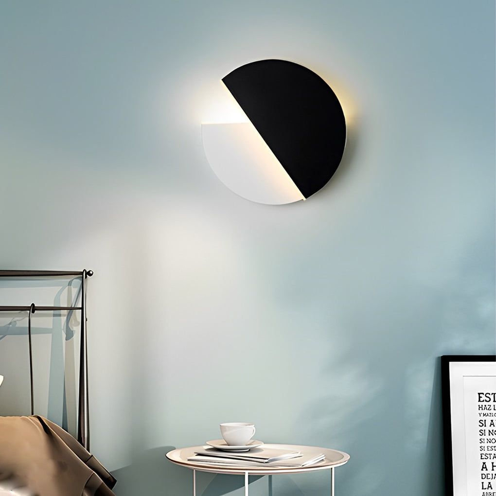 Modern Circular Black Rotatable LED Wall Sconce for Minimalist Living Room and Bedroom Lighting