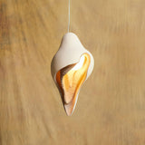 Modern Conch Resin Pendant Light Artistic Shell Shaped Hanging Ceiling Lamp for Interior Decor