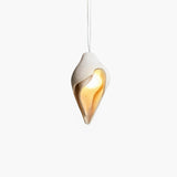 Modern Conch Resin Pendant Light Artistic Shell Shaped Hanging Ceiling Lamp for Interior Decor