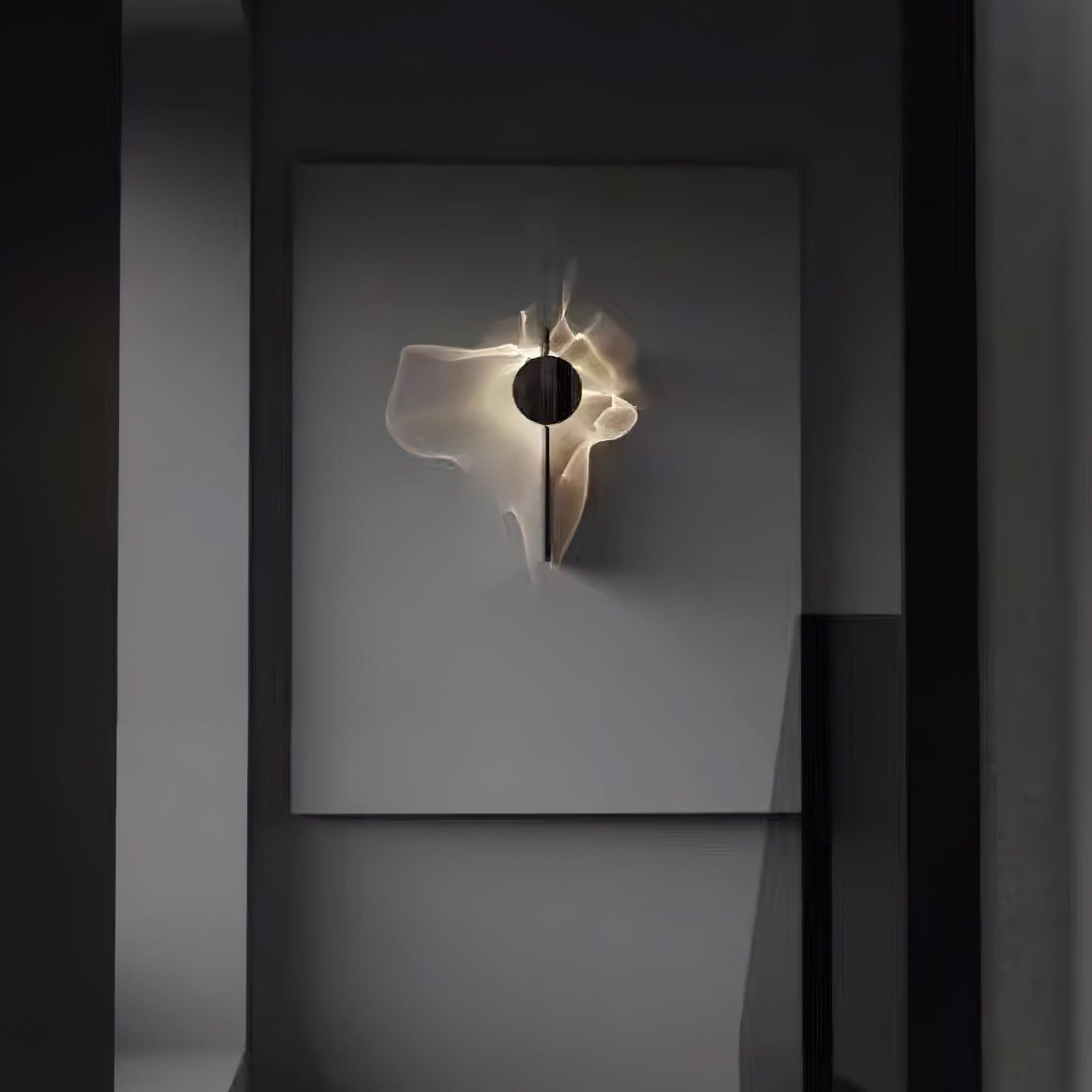 Modern Creative Light and Shadow LED Wall Sconce for Artistic Interior Lighting