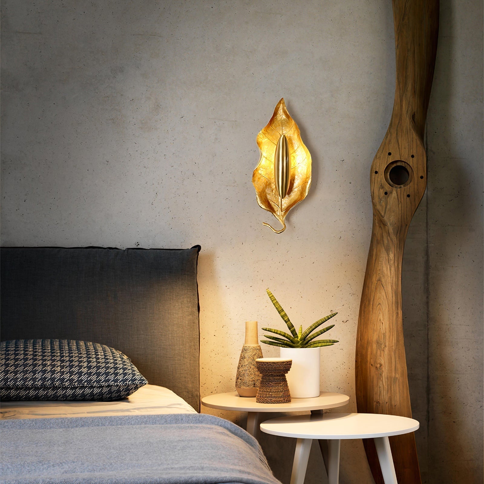 Modern Crumpled Leaf Brass Wall Sconce Elegant Indoor Decorative Lighting Fixture