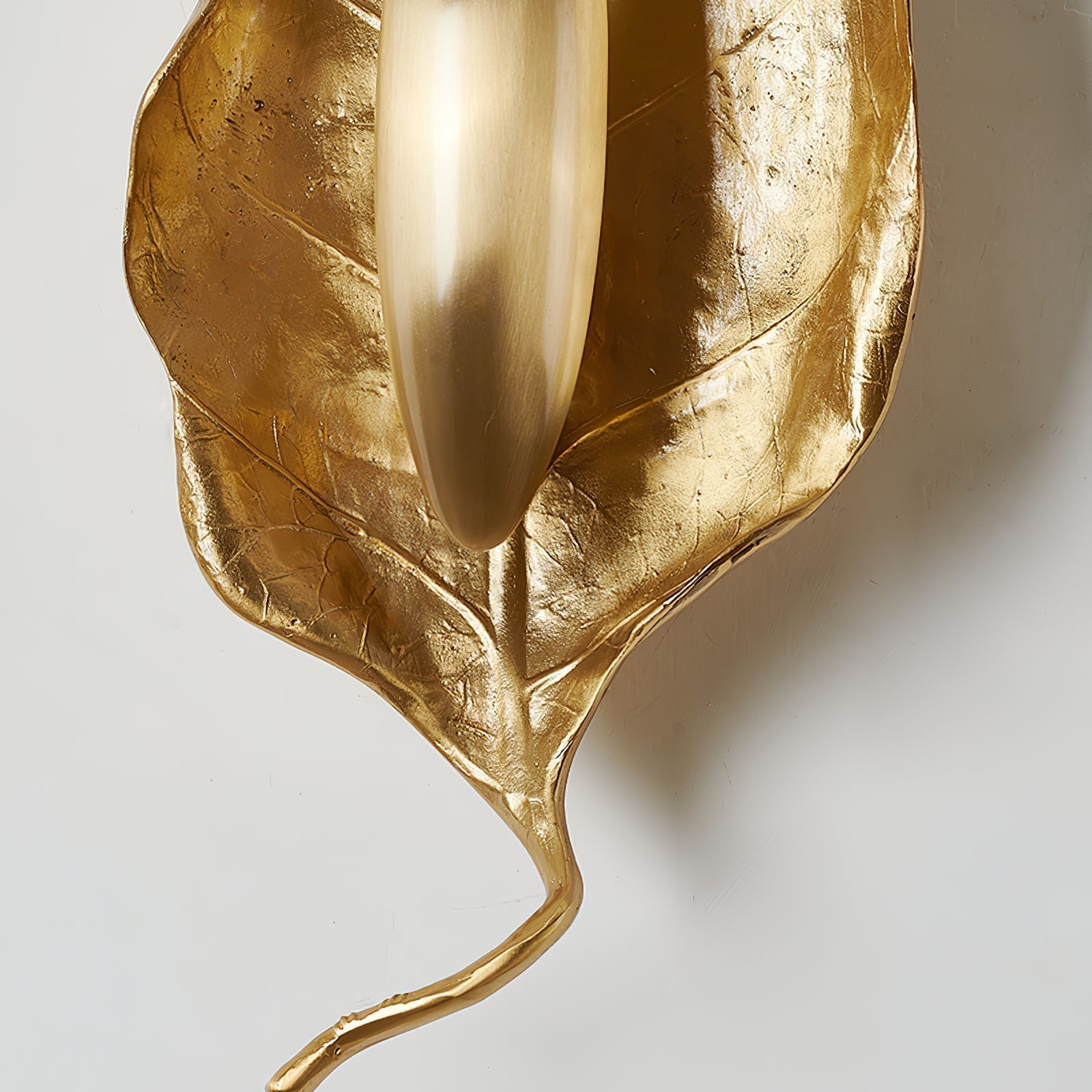 Modern Crumpled Leaf Brass Wall Sconce Elegant Indoor Decorative Lighting Fixture