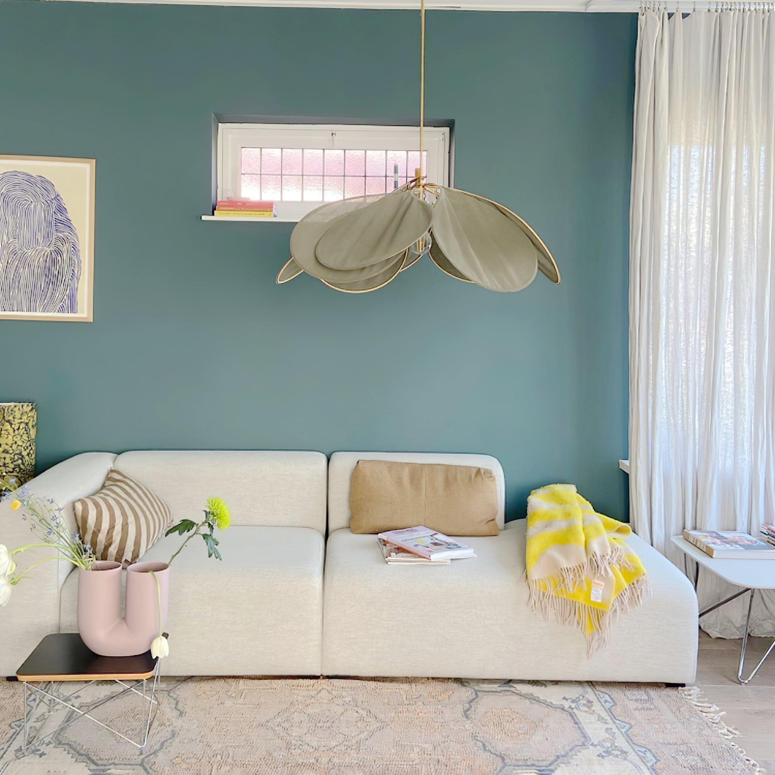 Modern Fabric Floral Petal Pendant Light for Elegant Living Room and Bedroom Lighting