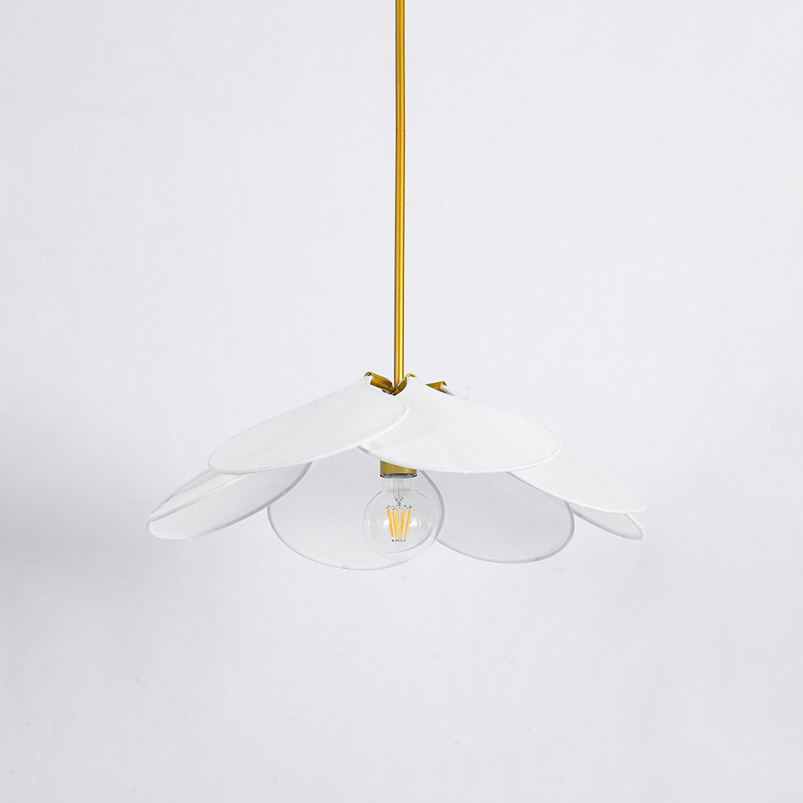 Modern Fabric Floral Petal Pendant Light for Elegant Living Room and Bedroom Lighting