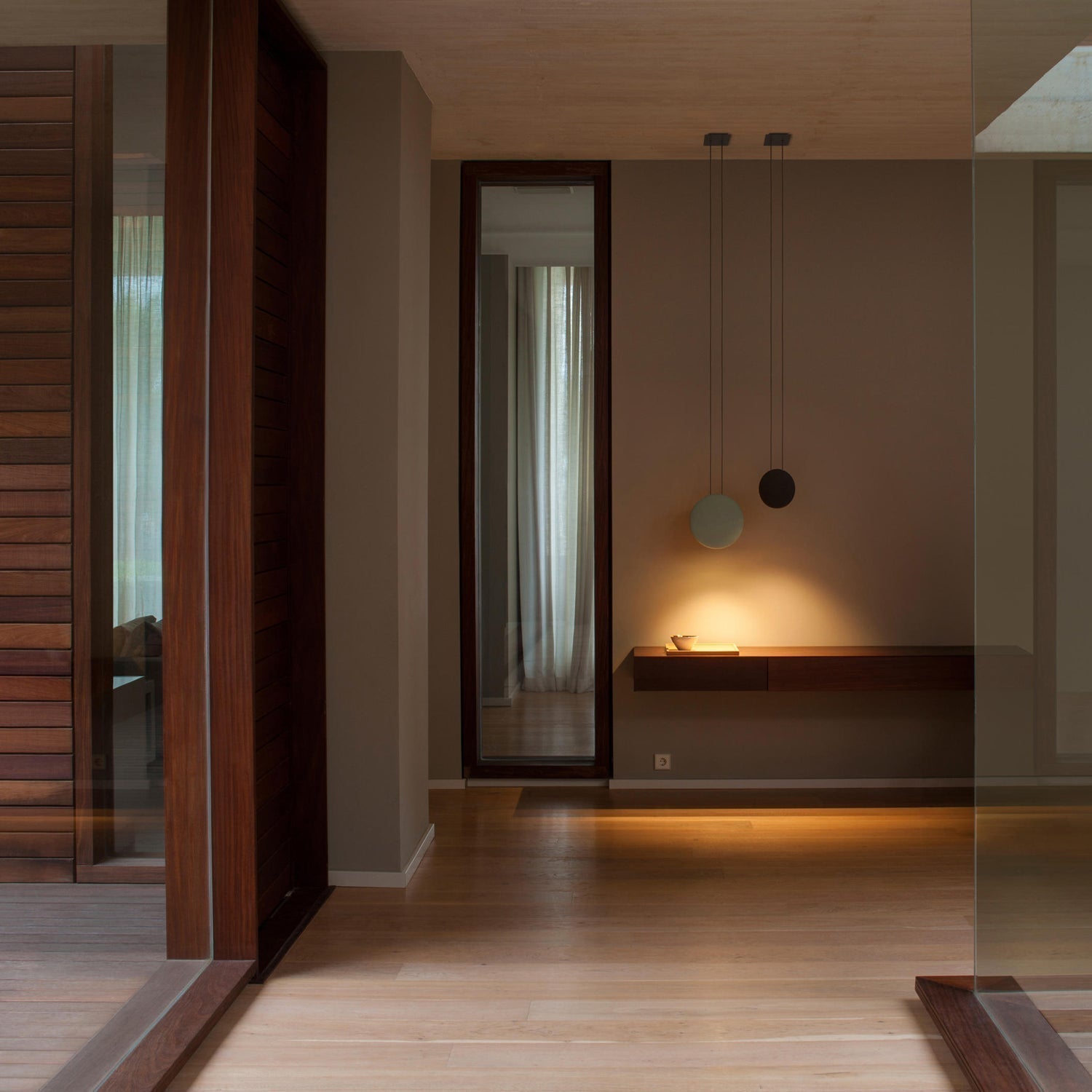 Modern Floating Orb LED Pendant Light Minimalist Cluster Disc Chandelier for Living Room