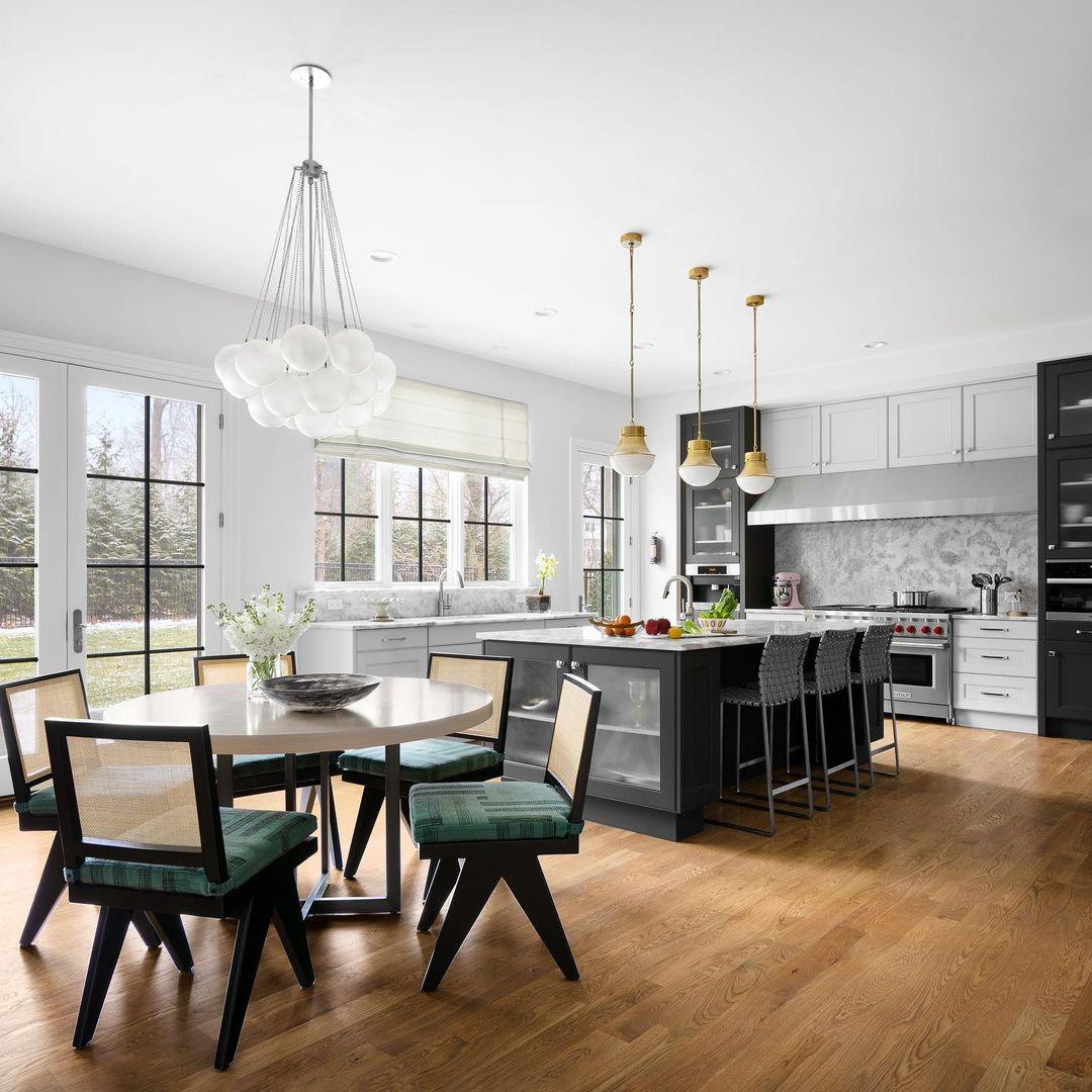 modern-frosted-glass-orb-bubble-chandelier-for-elegant-living-spaces